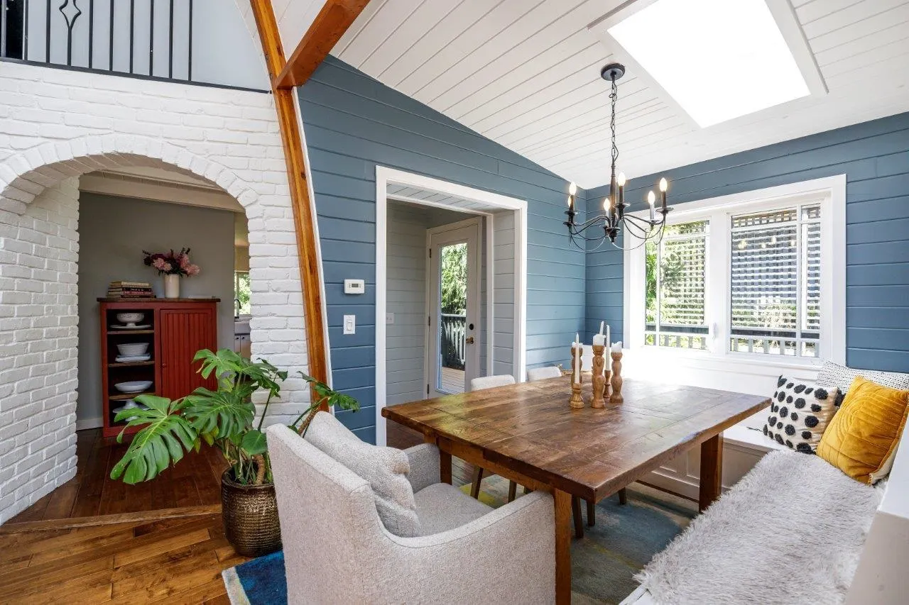 1108 Lenora Road