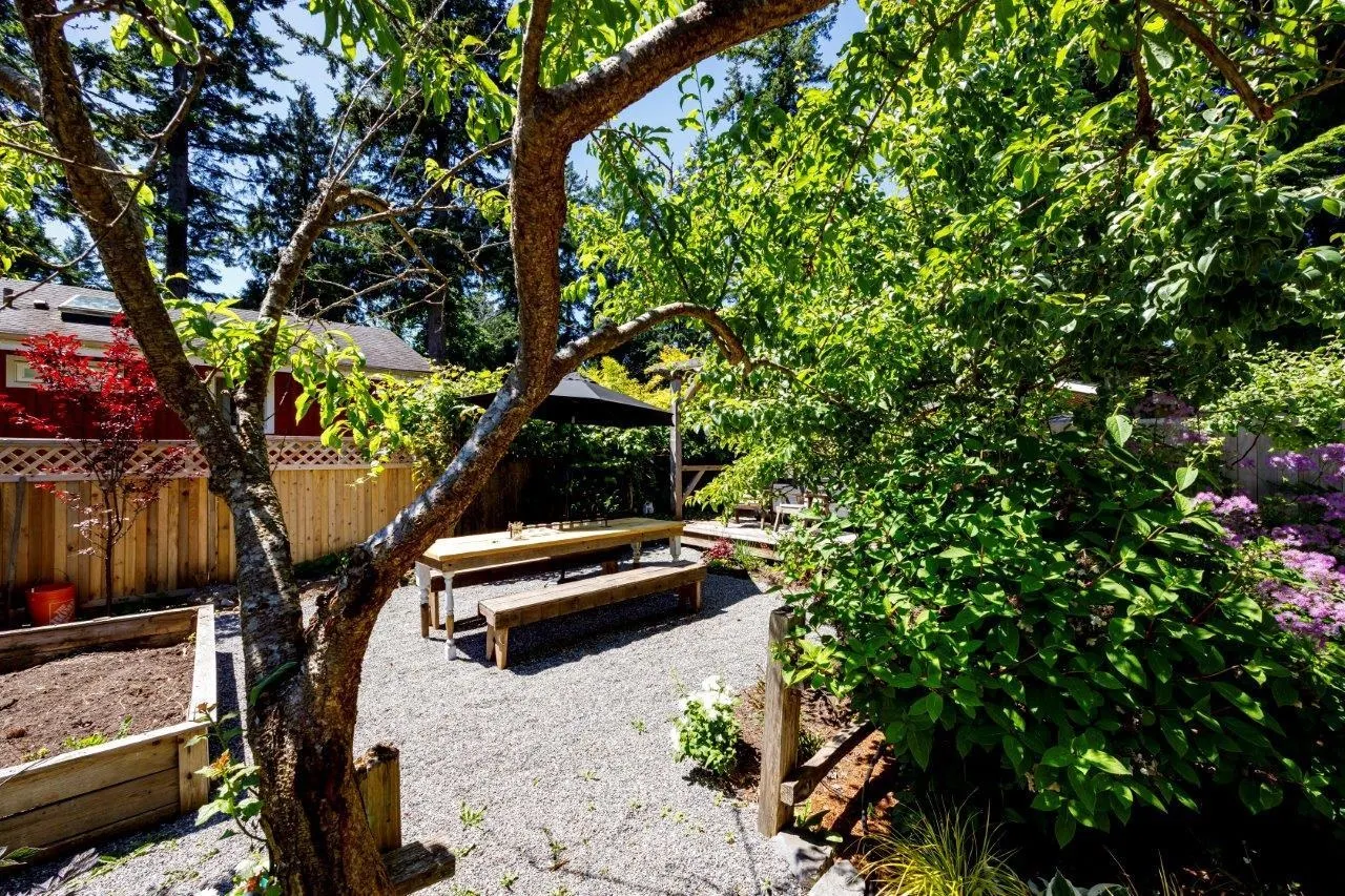 1108 Lenora Road