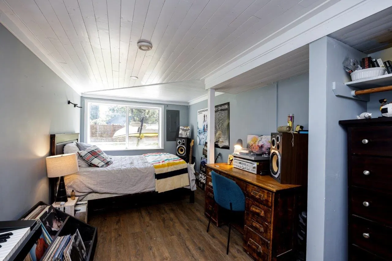 1108 Lenora Road