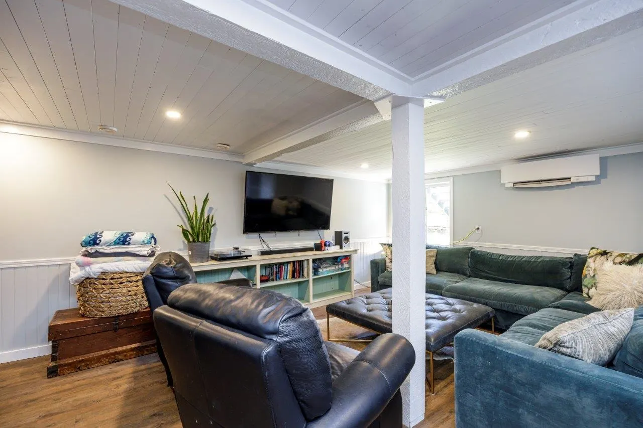 1108 Lenora Road