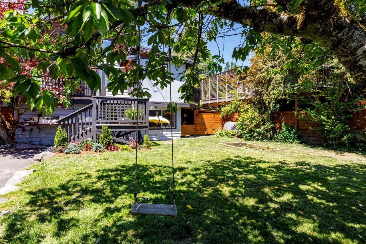 1108 Lenora Road