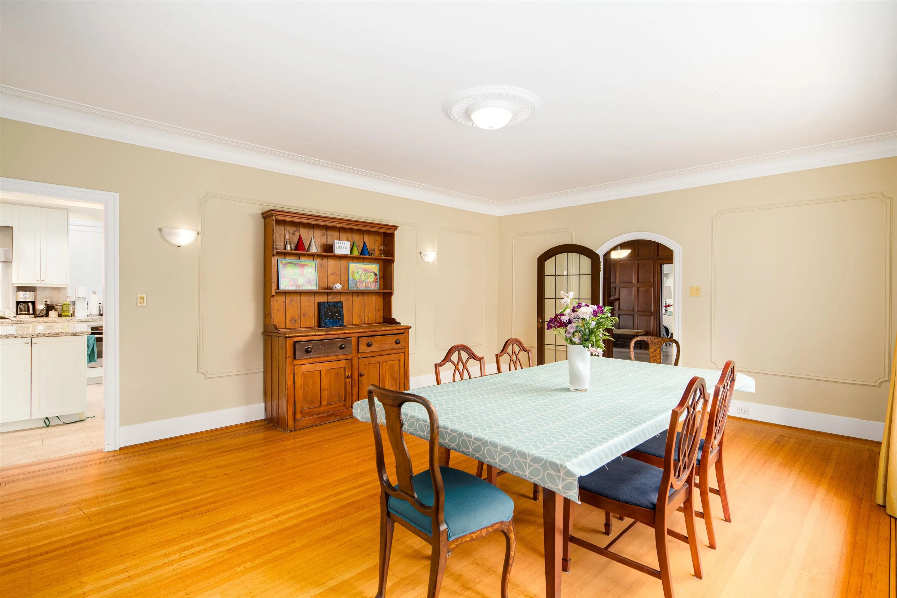 1678 Somerset Crescent