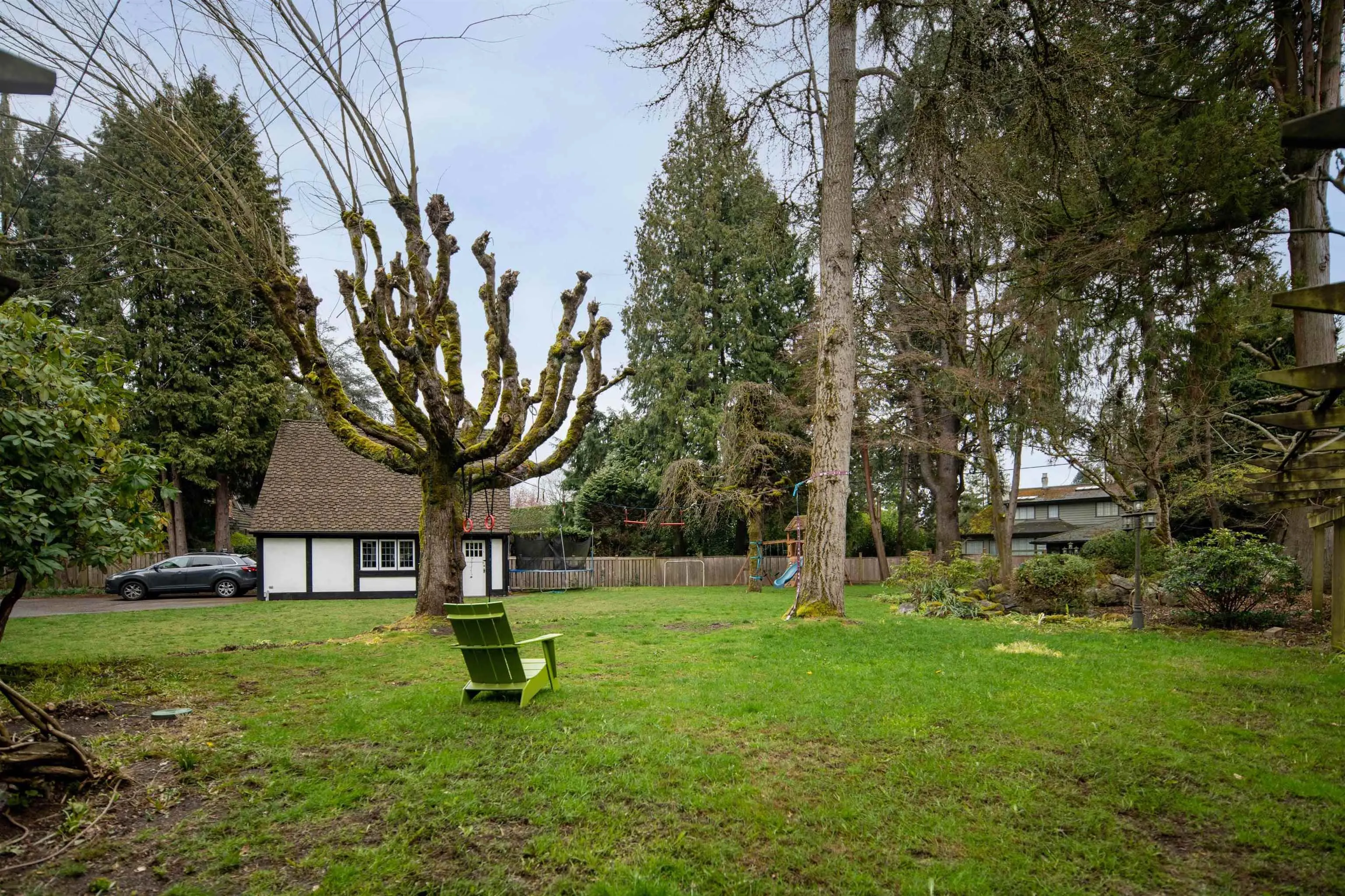 1678 Somerset Crescent