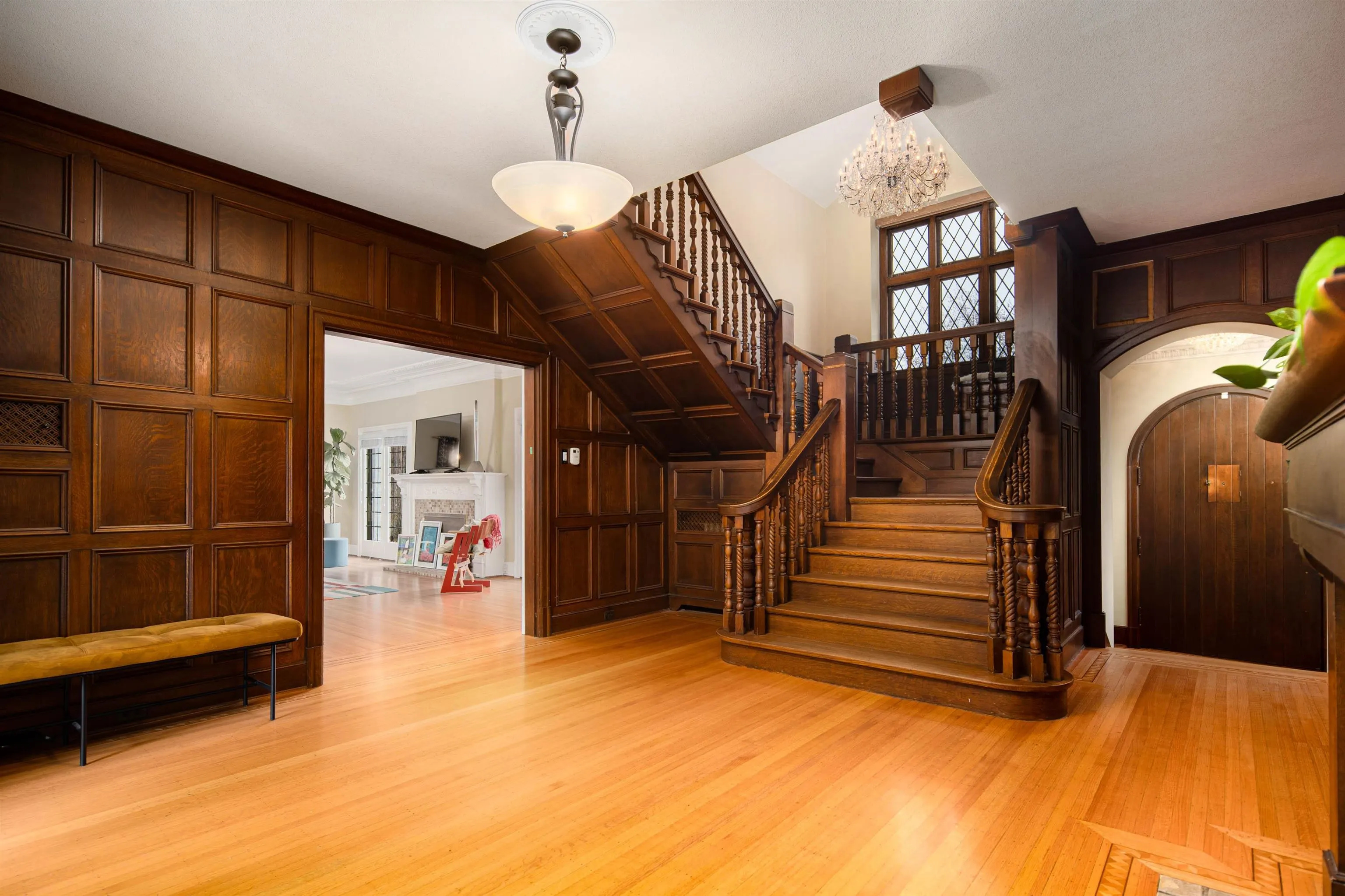 1678 Somerset Crescent