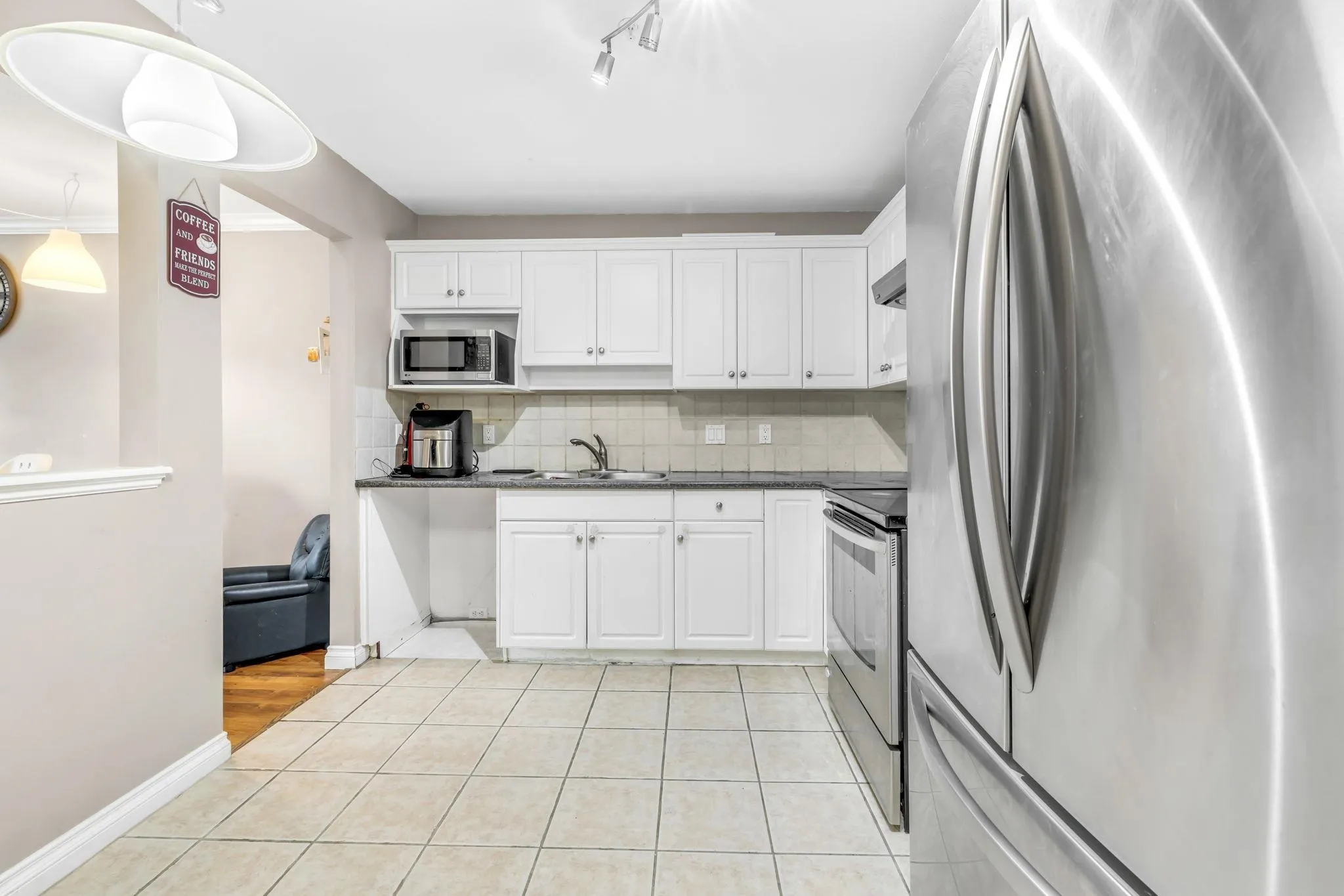 415 32085 George Ferguson Way