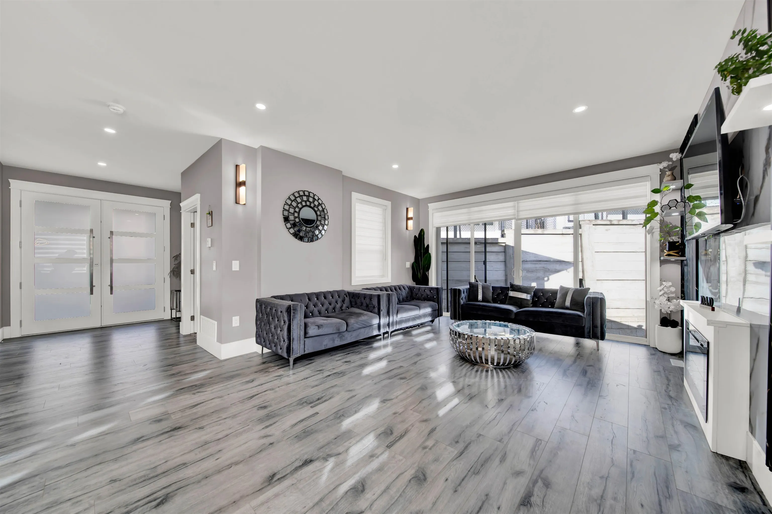 38 4217 Old Clayburn Road