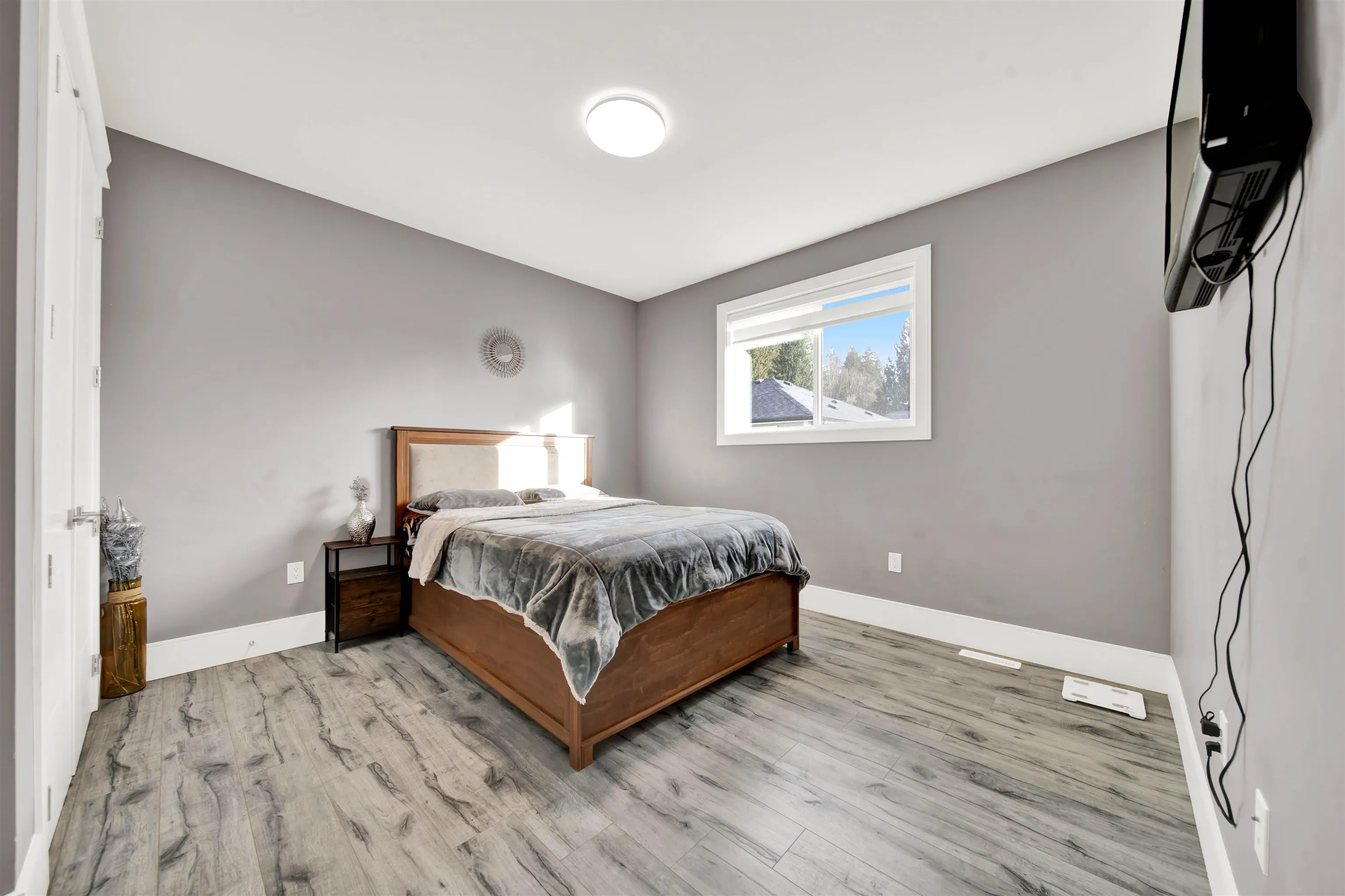 38 4217 Old Clayburn Road