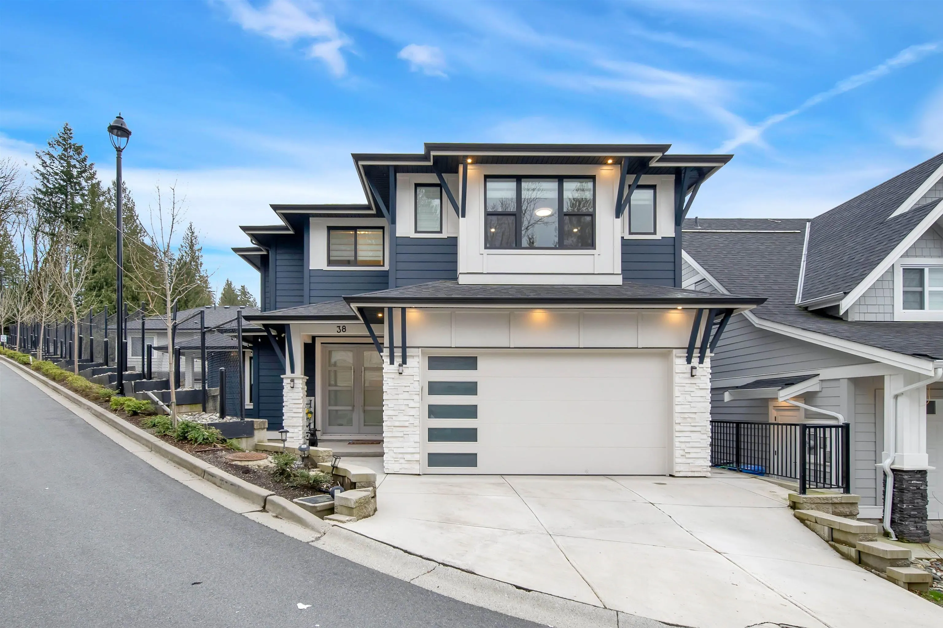 38 4217 Old Clayburn Road