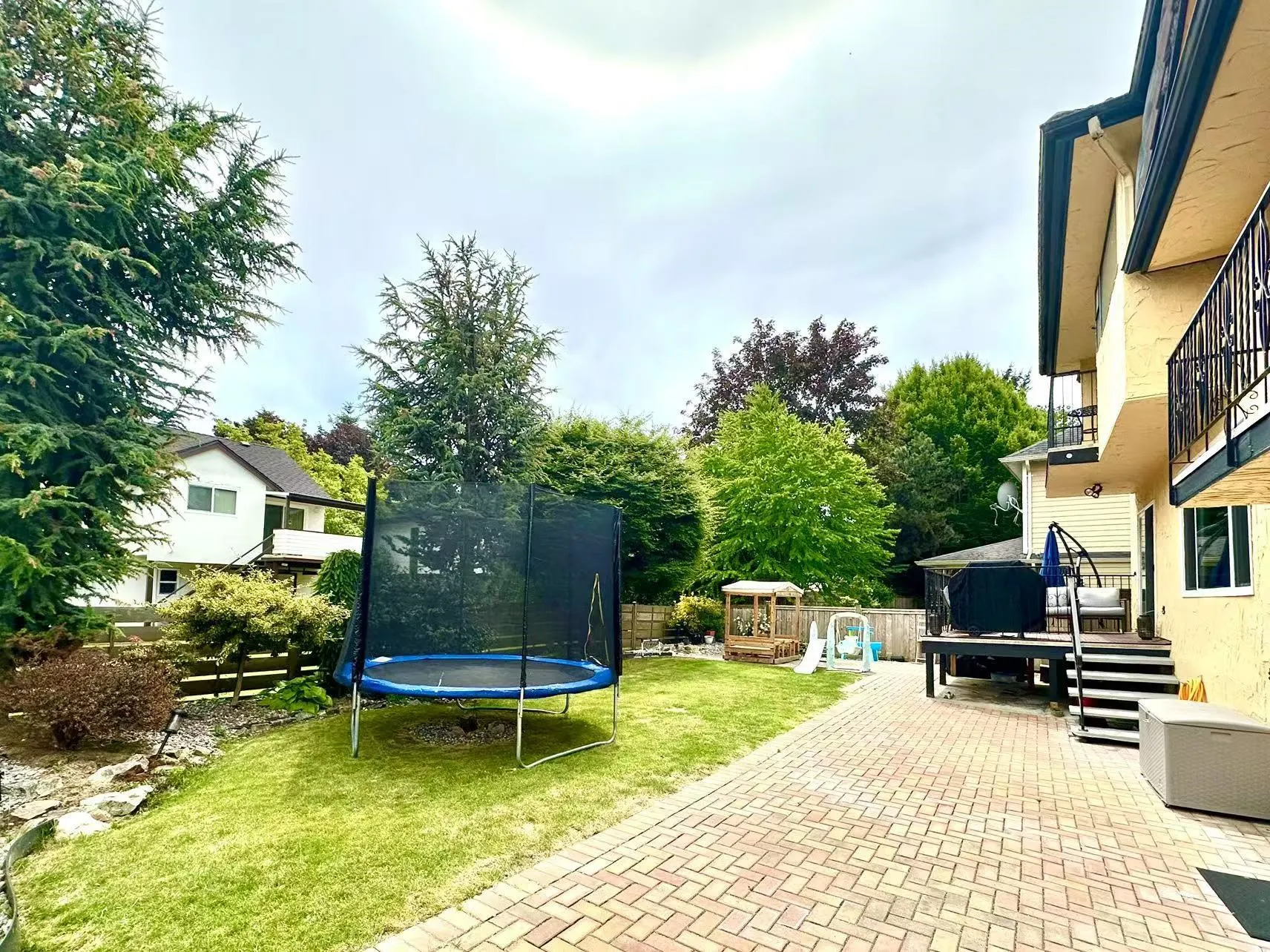 10740 Rosecroft Crescent
