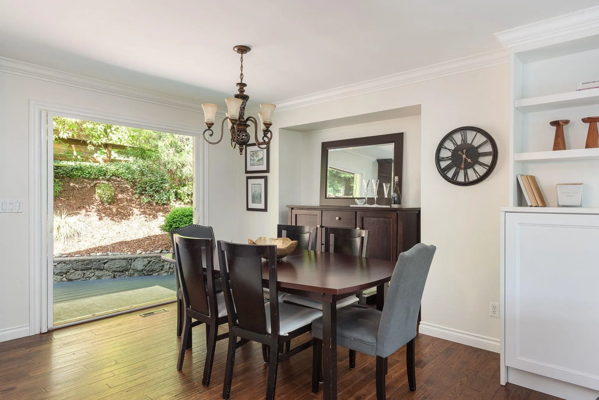 9 Symmes Bay