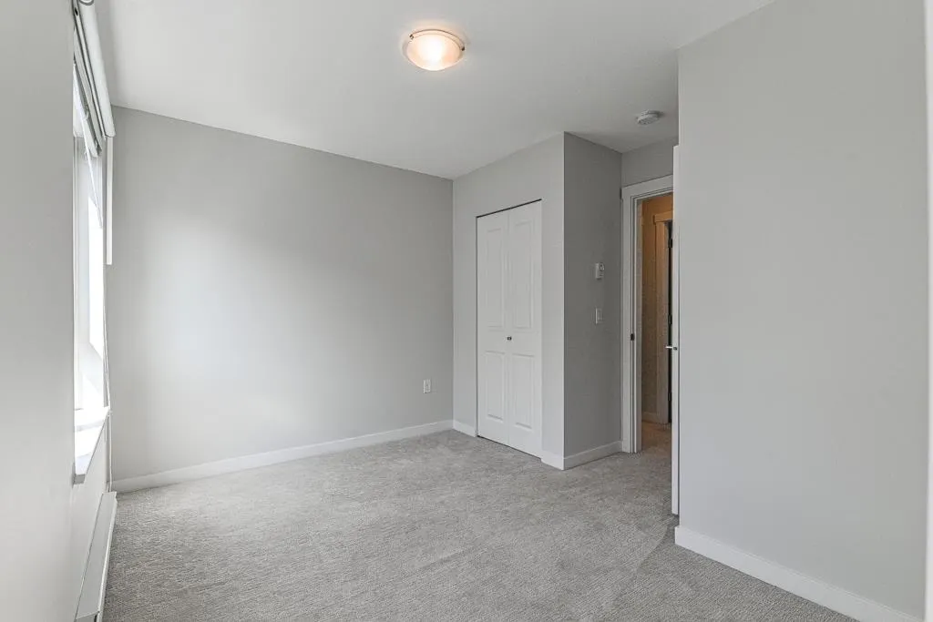 11 15151 Edmund Drive