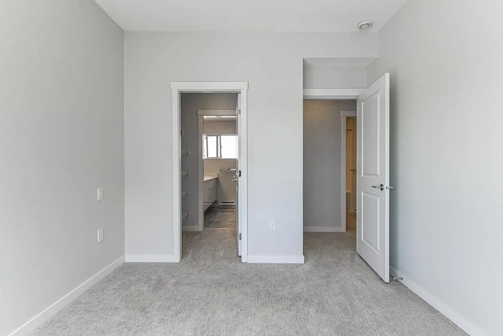 11 15151 Edmund Drive