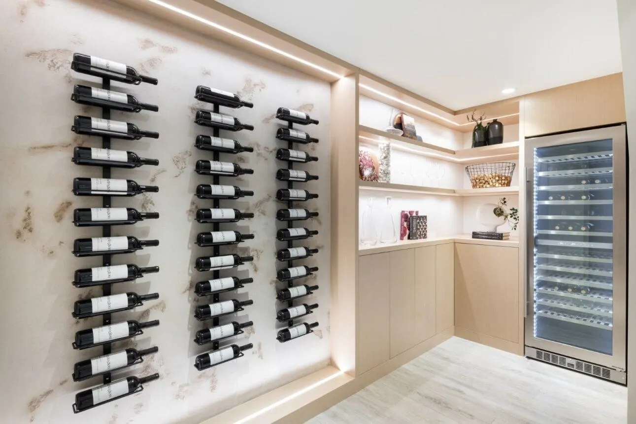 160 1330 Wellon Street