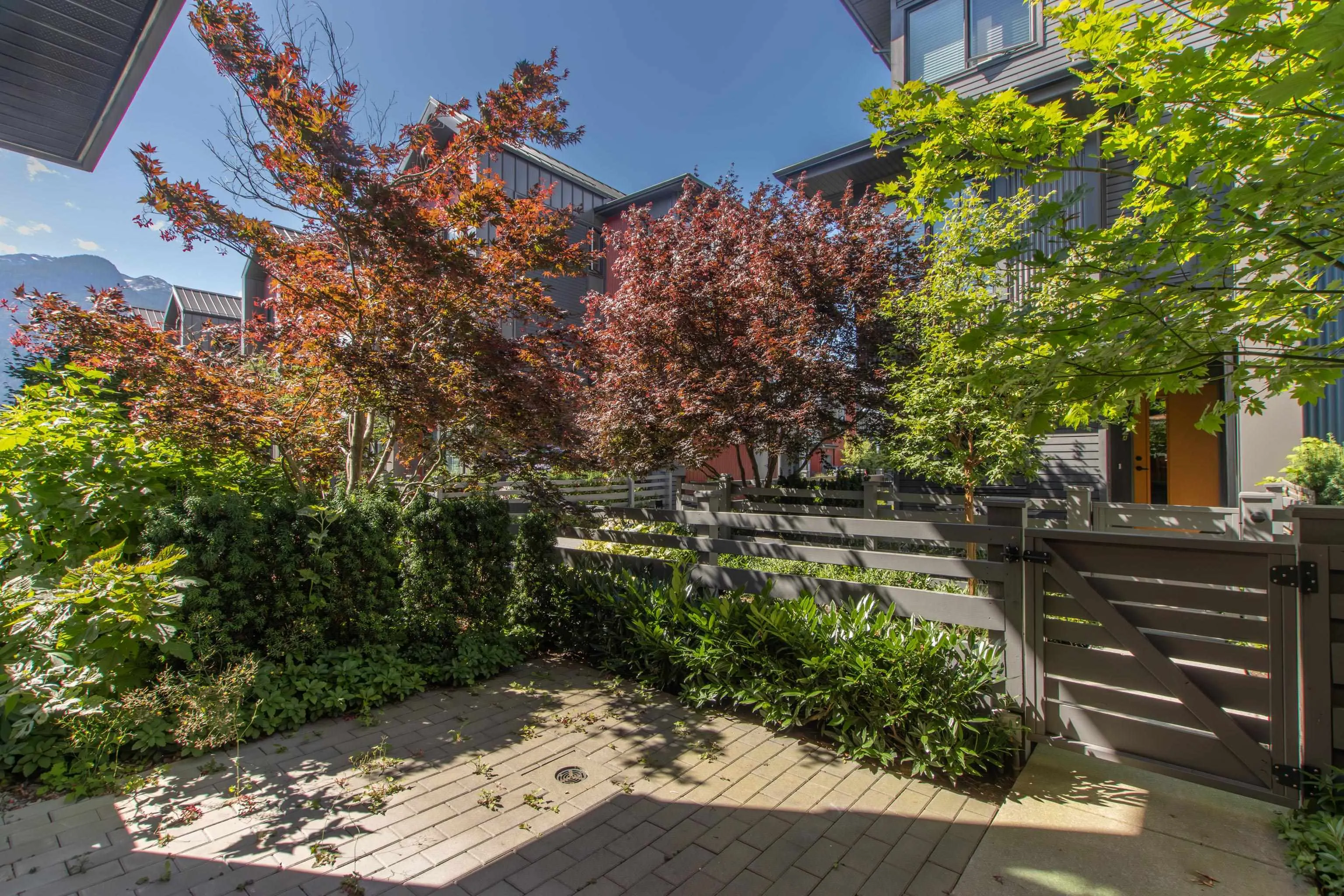 1371 Valleyside Place