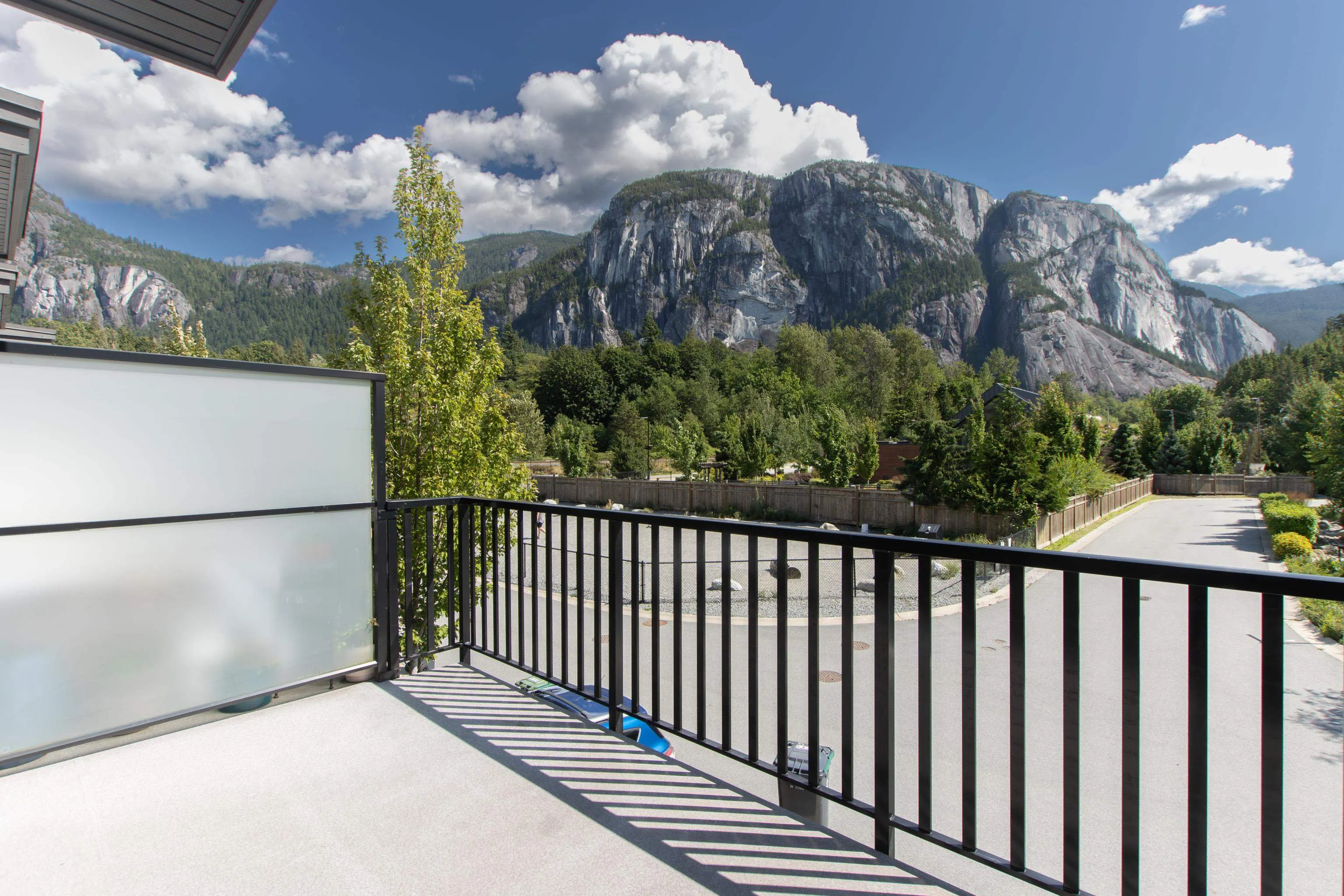 1371 Valleyside Place