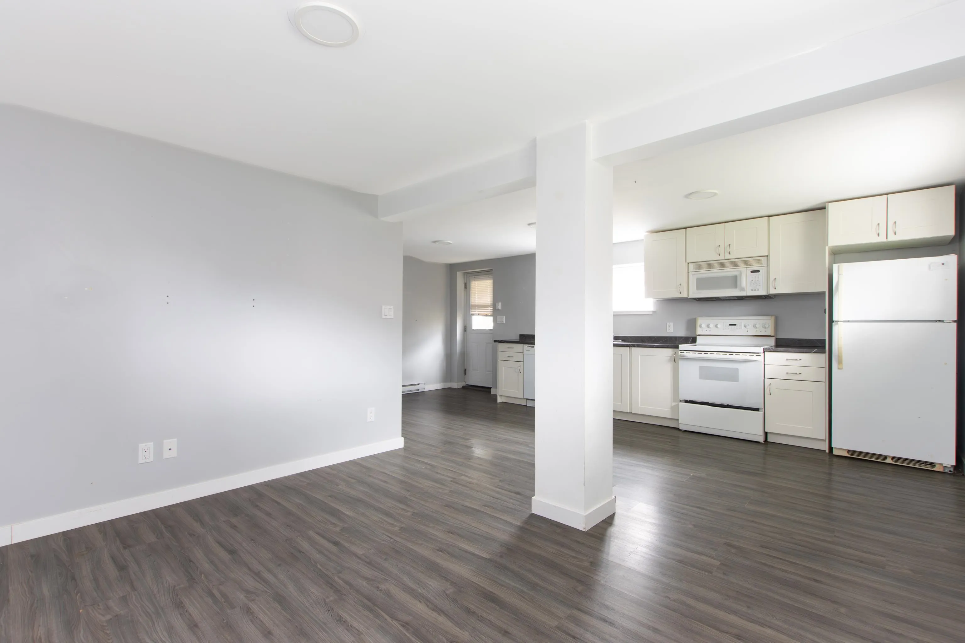 1980 Garibaldi Way