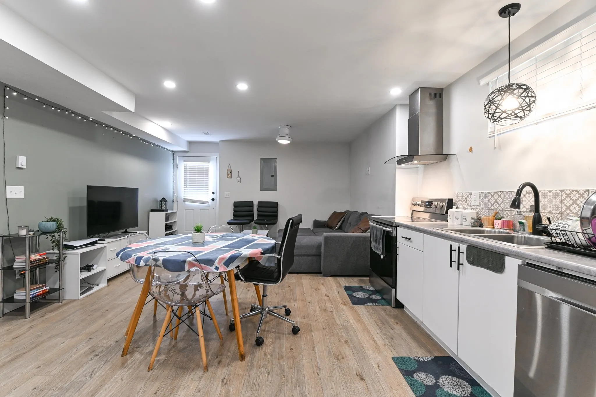36381 Country Place