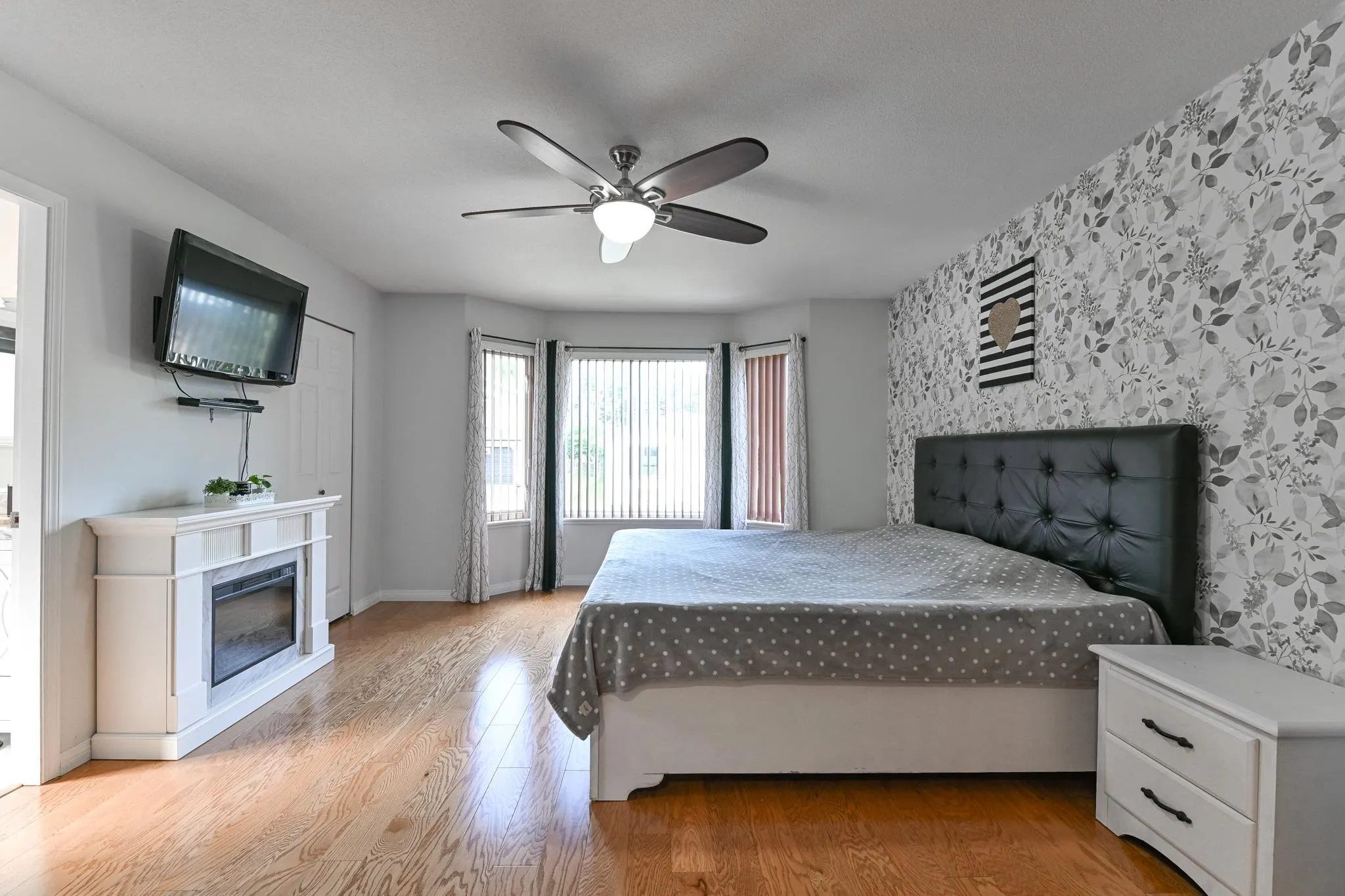 36381 Country Place