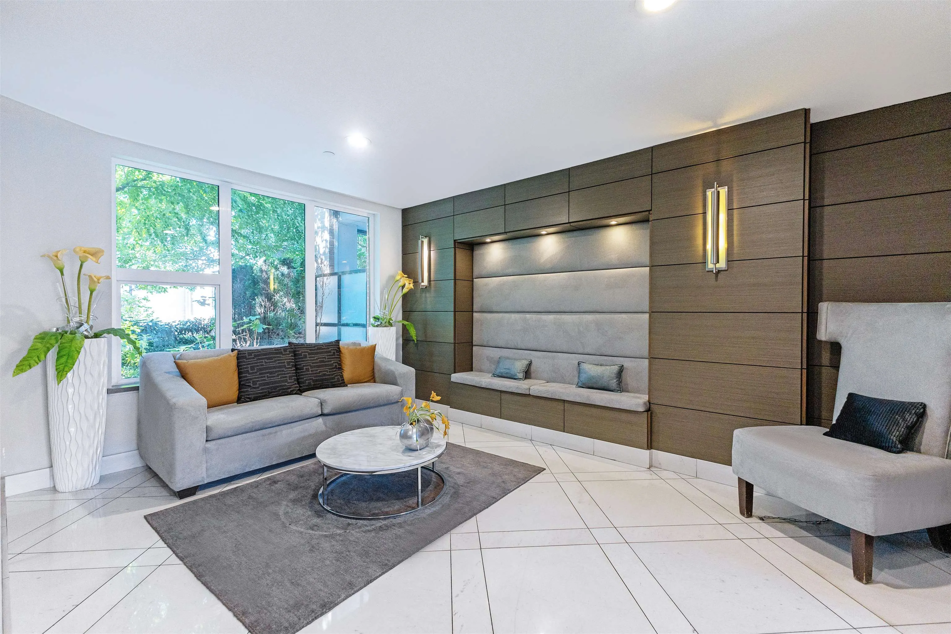320 9311 Alexandra Road