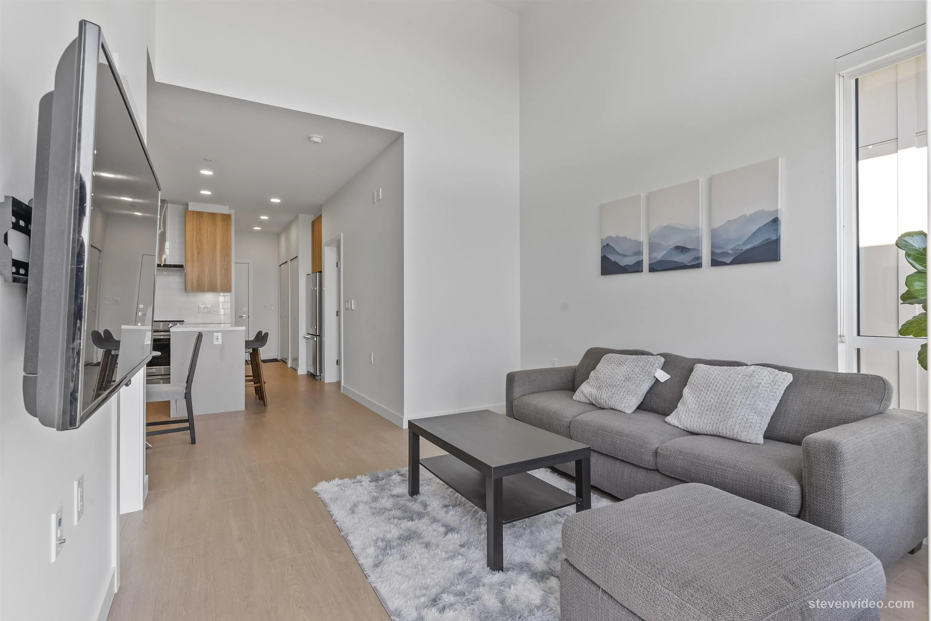 607 7599 15th Street