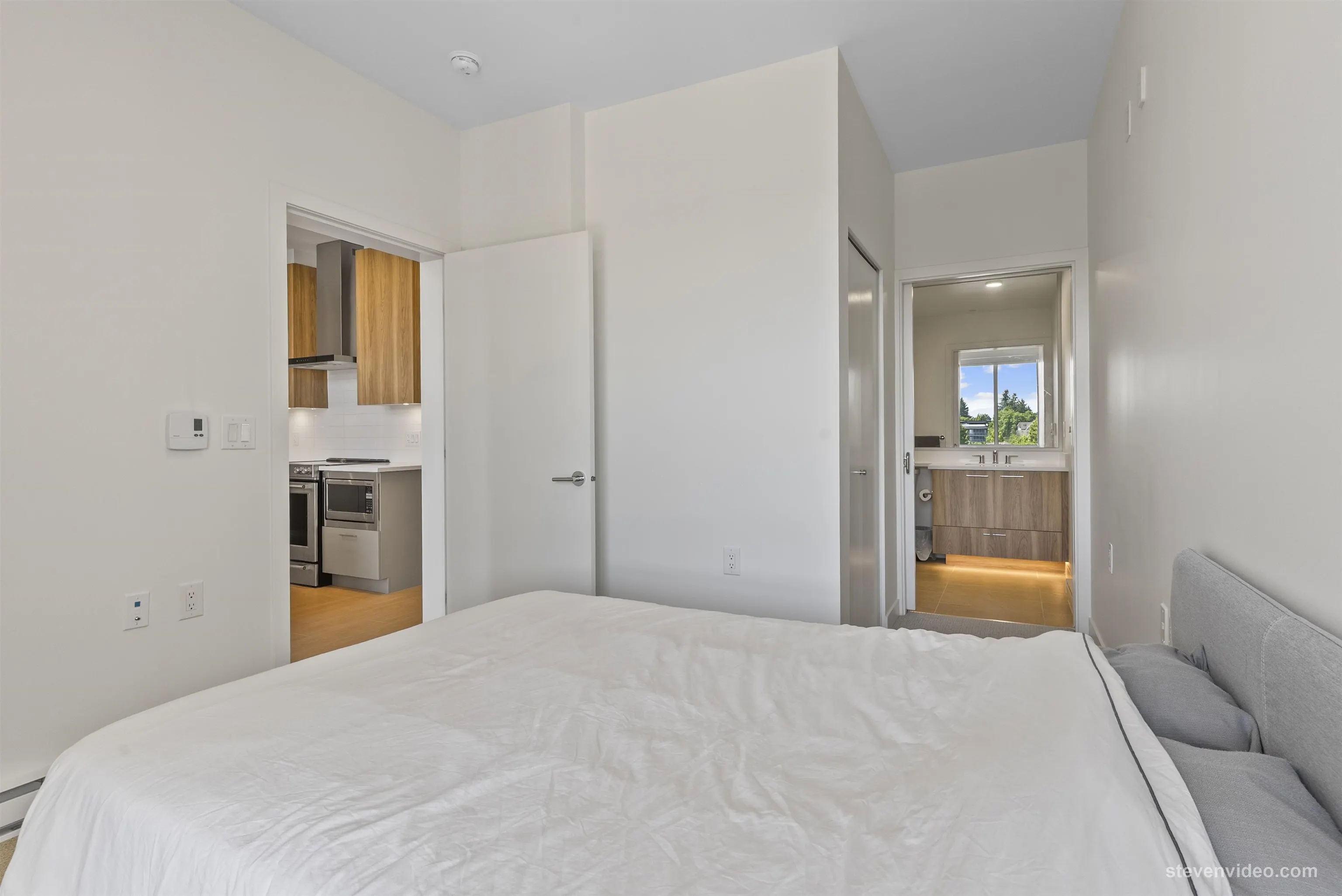 607 7599 15th Street