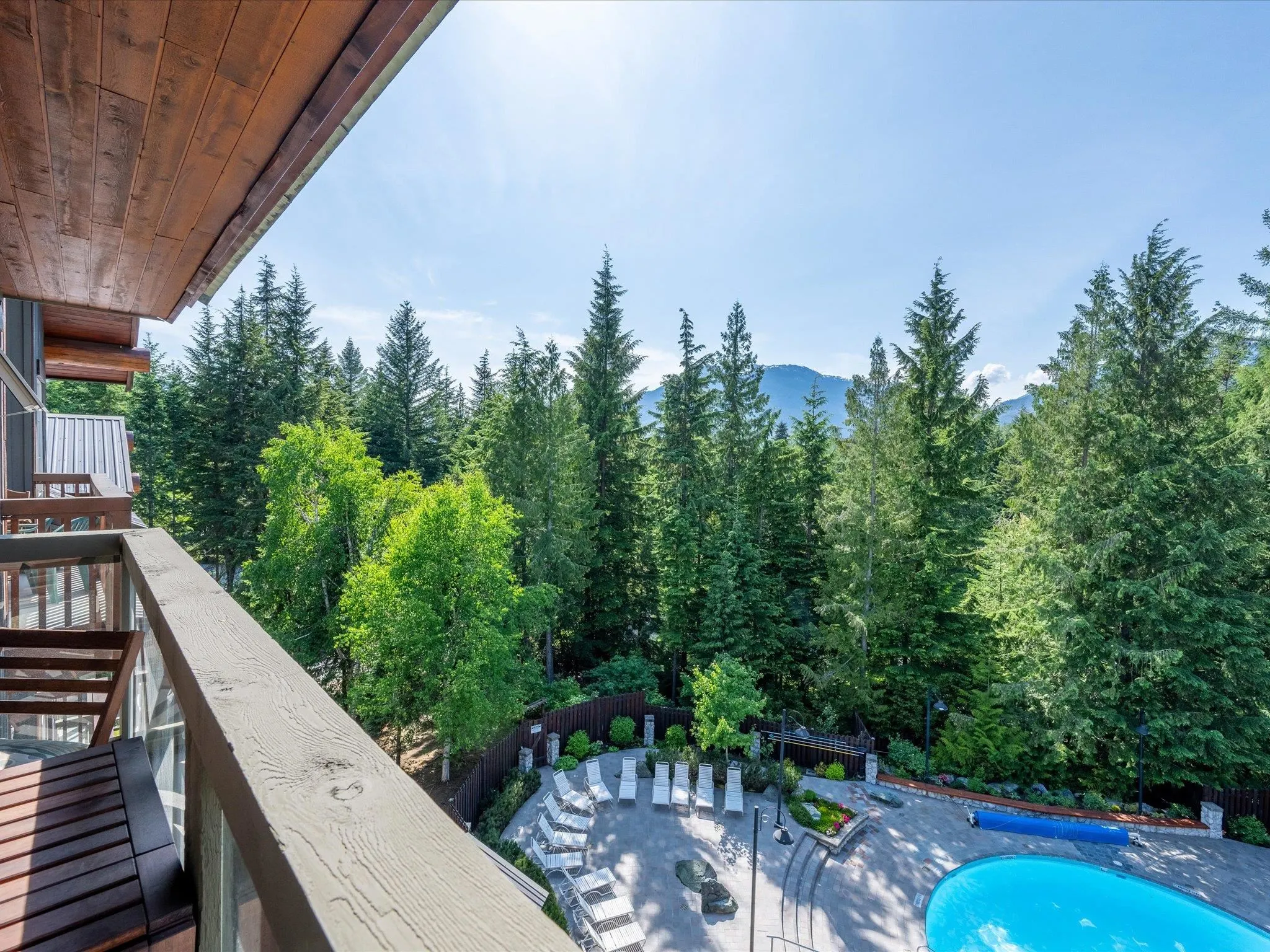 511 4660 Blackcomb Way