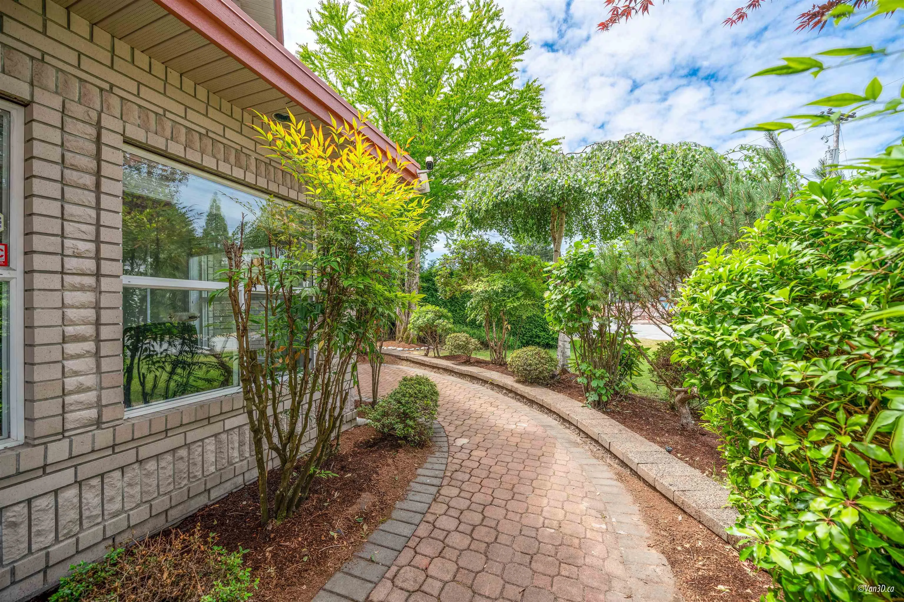 8200 Bowcock Road
