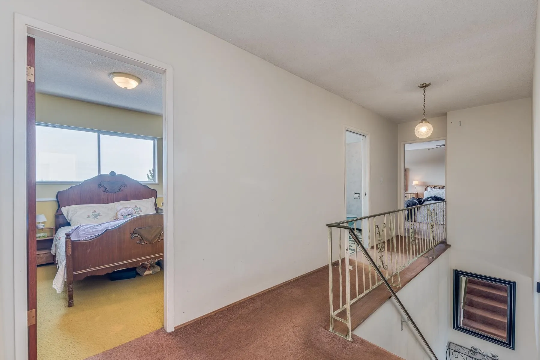 1076 Walalee Drive