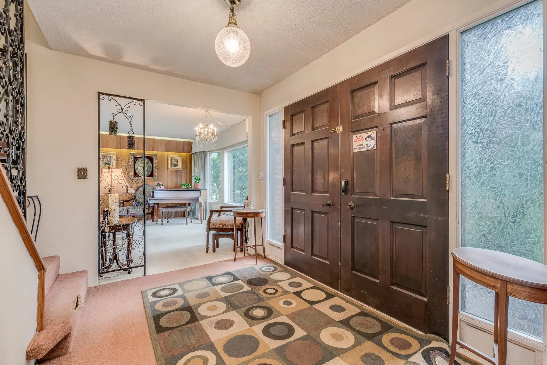 1076 Walalee Drive