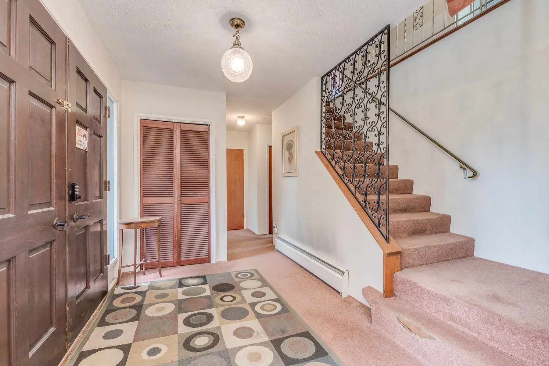 1076 Walalee Drive
