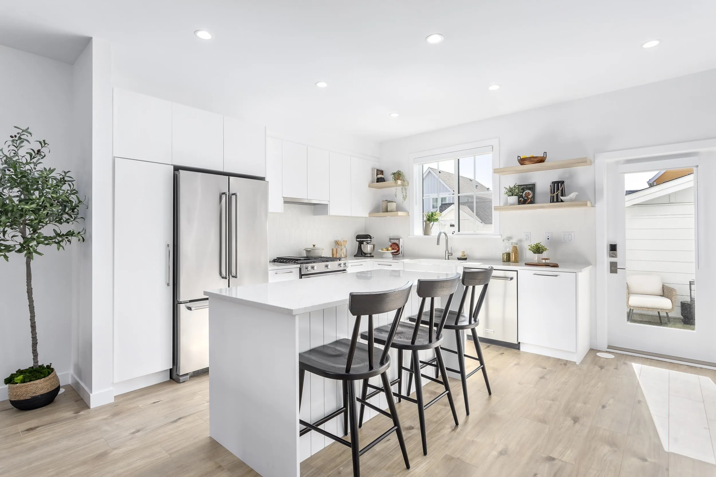 2 6366 Dairy Avenue