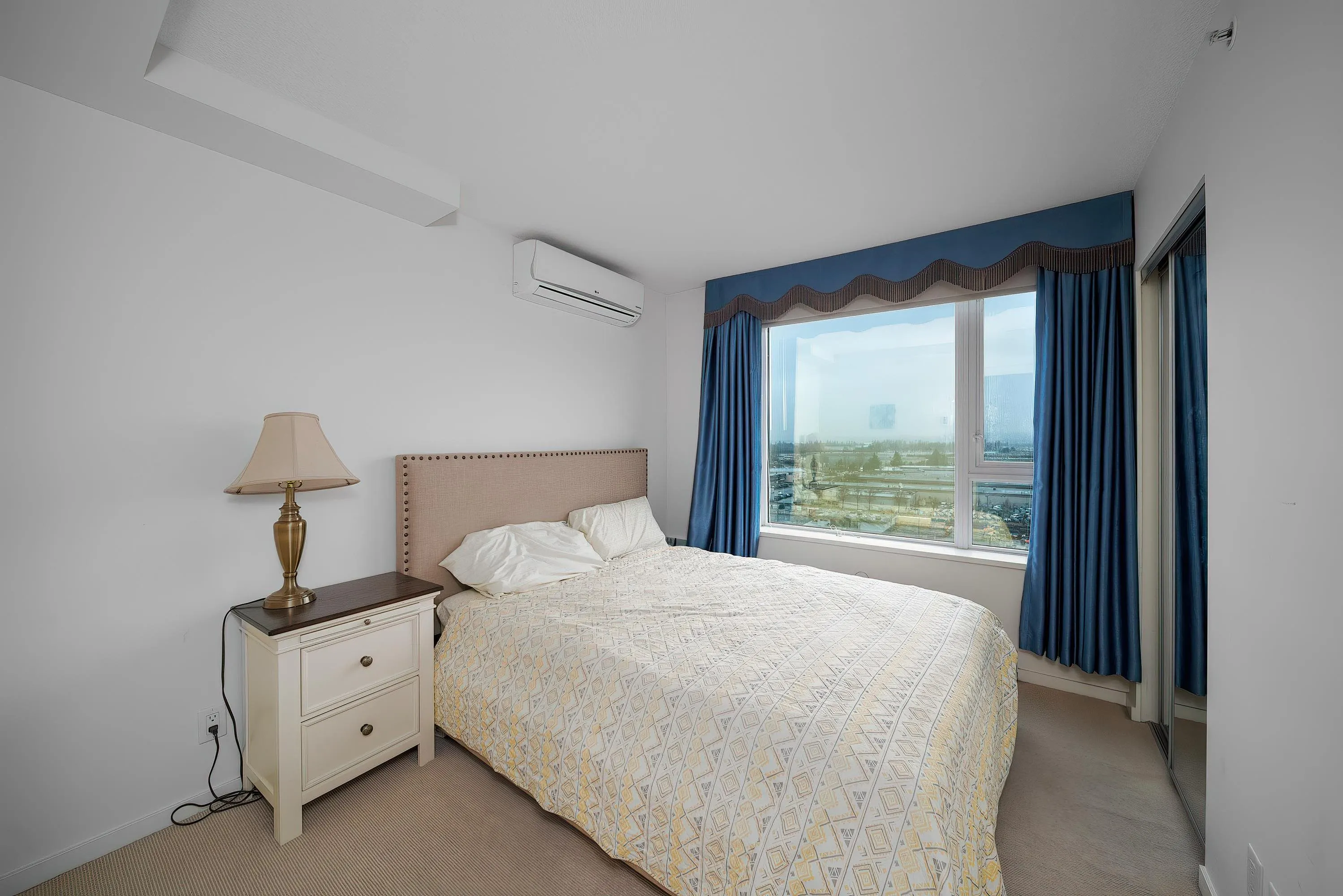 1509 7888 Ackroyd Road