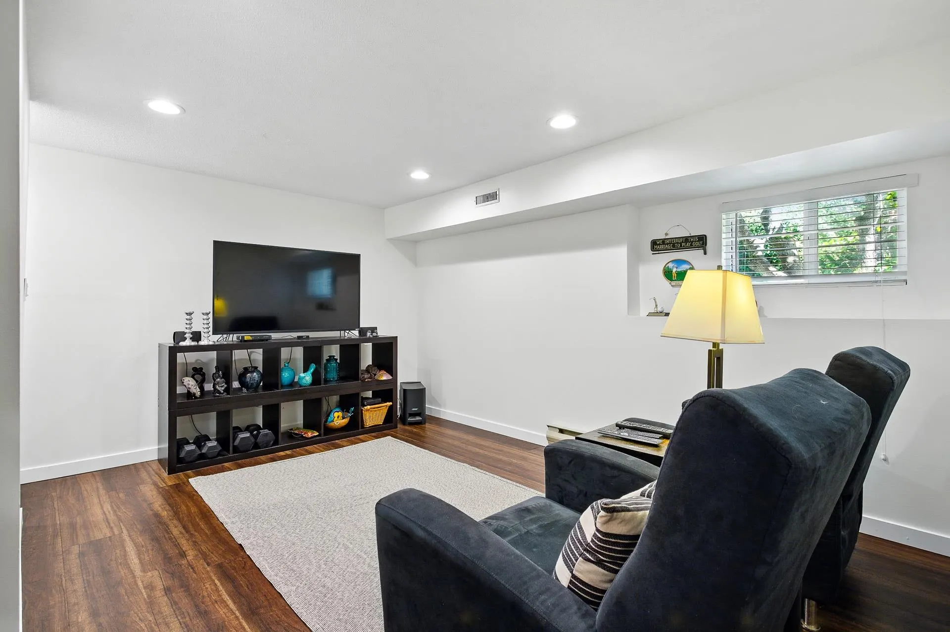 1613 Hemlock Place