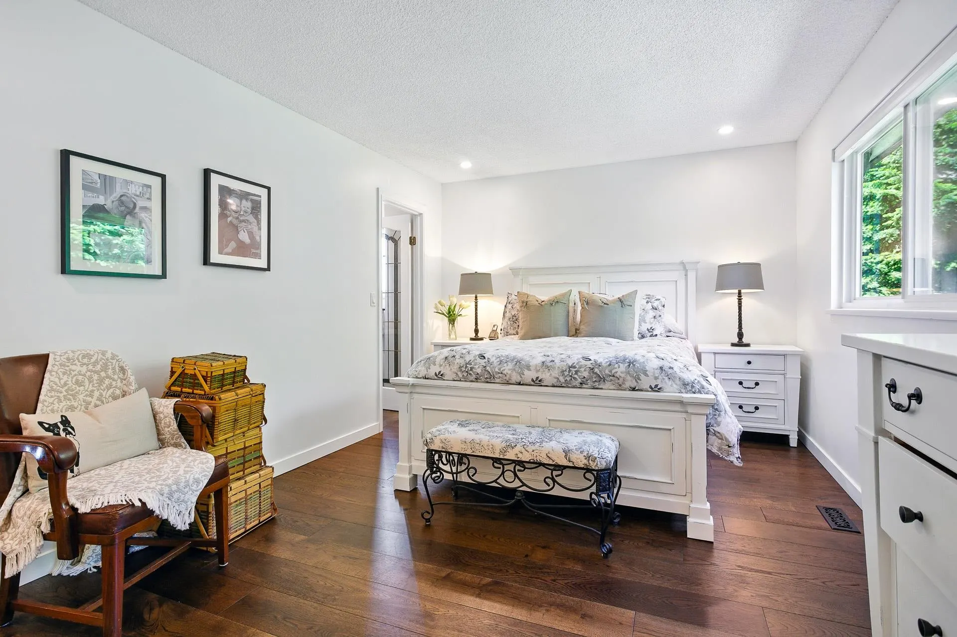 1613 Hemlock Place