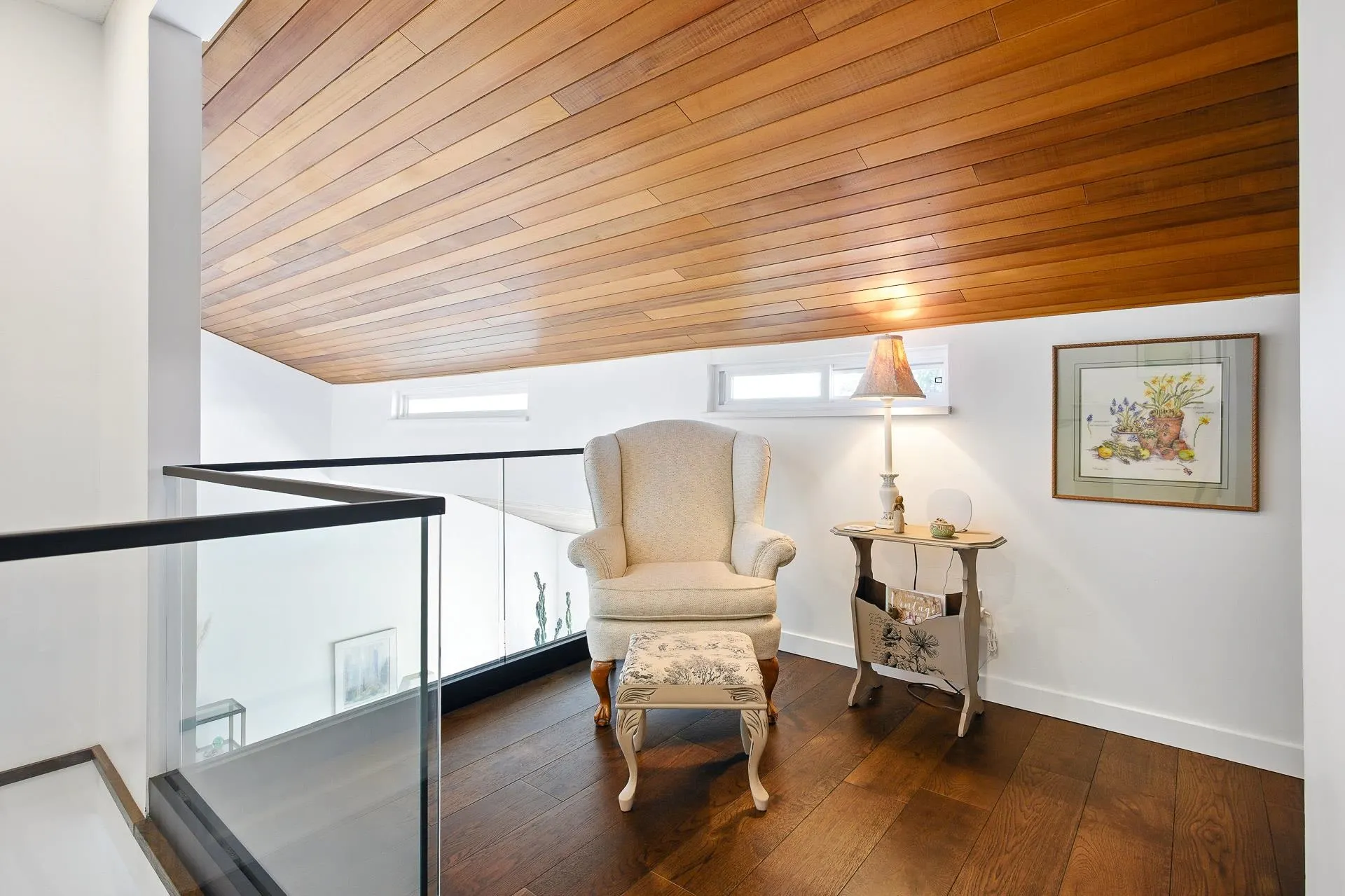 1613 Hemlock Place