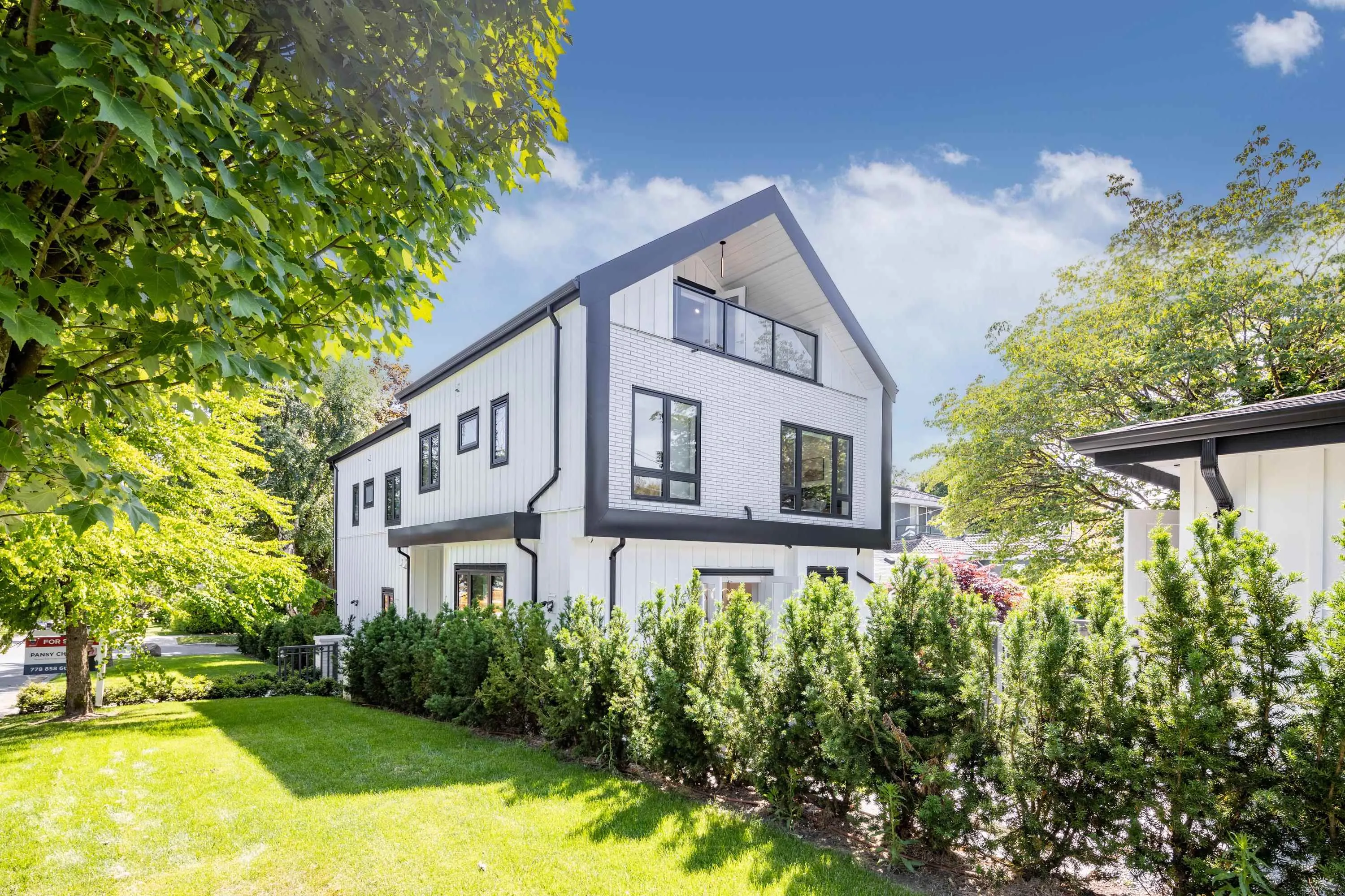 3075 Courtenay Street