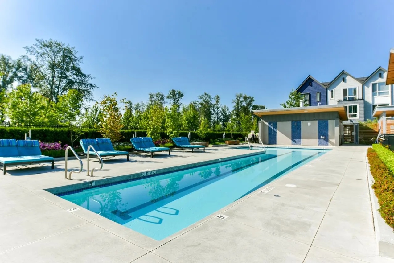 6 2325 Ranger Lane