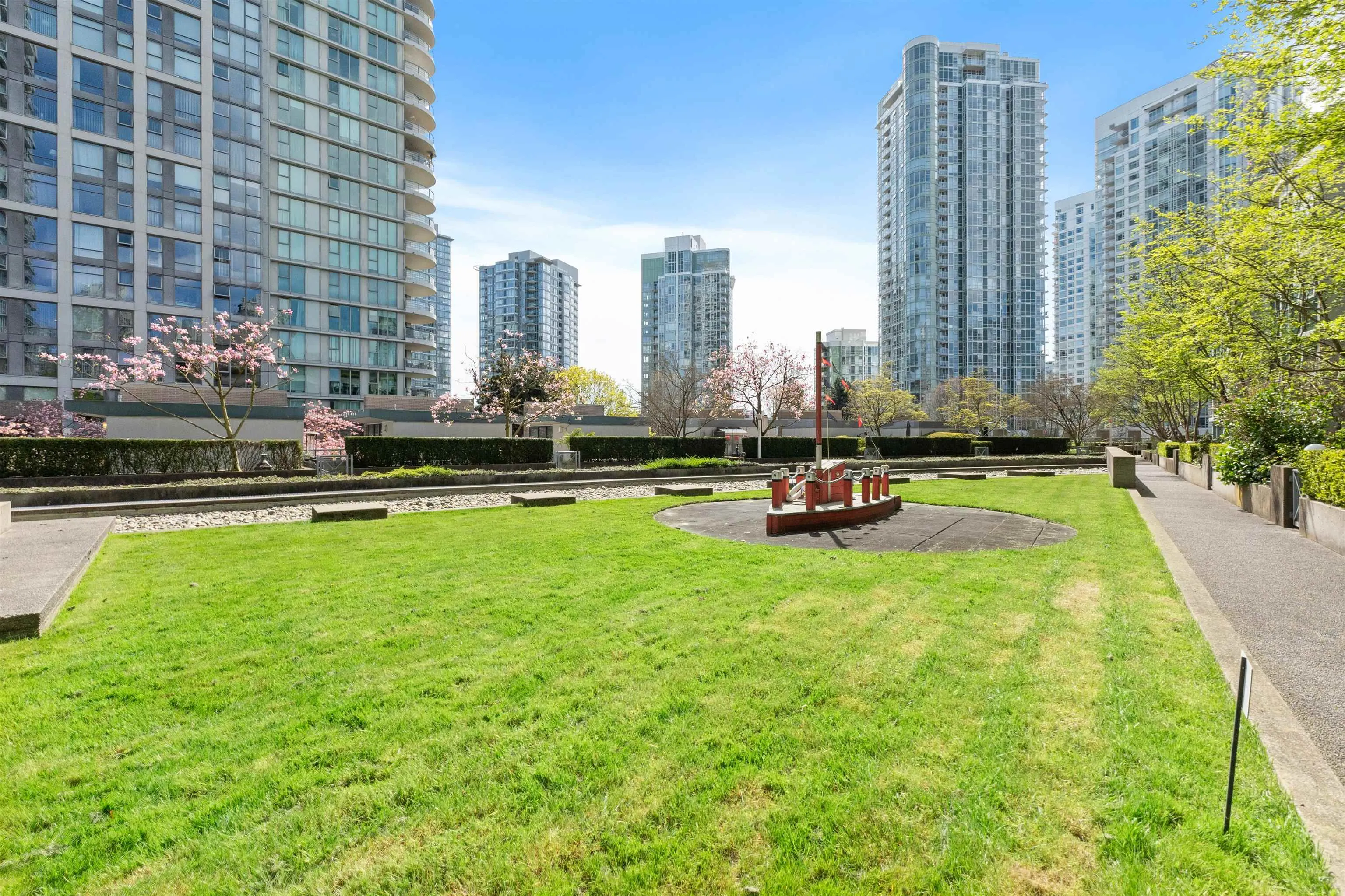 1028 Cambie Street