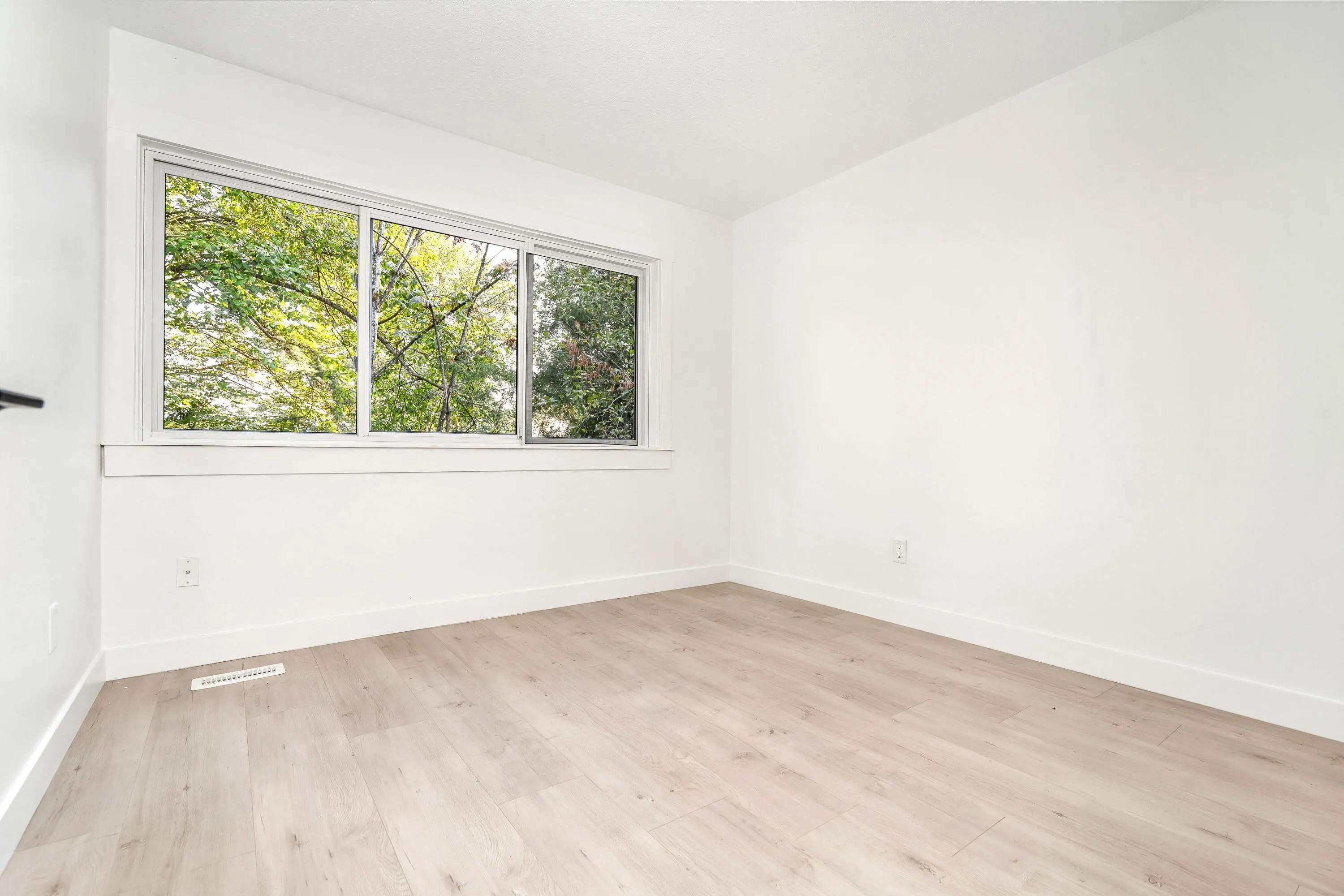 1126 Chateau Place