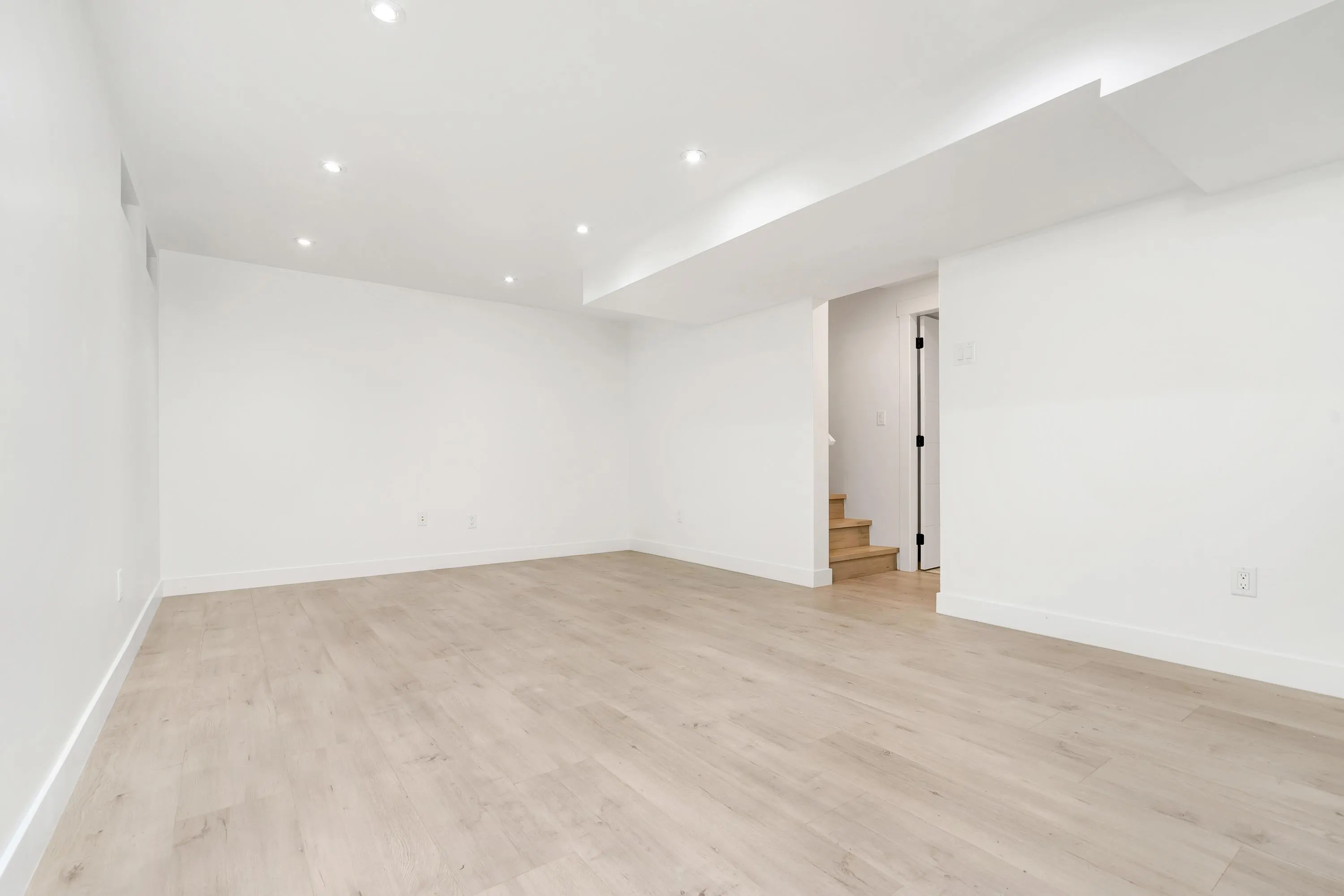 1126 Chateau Place