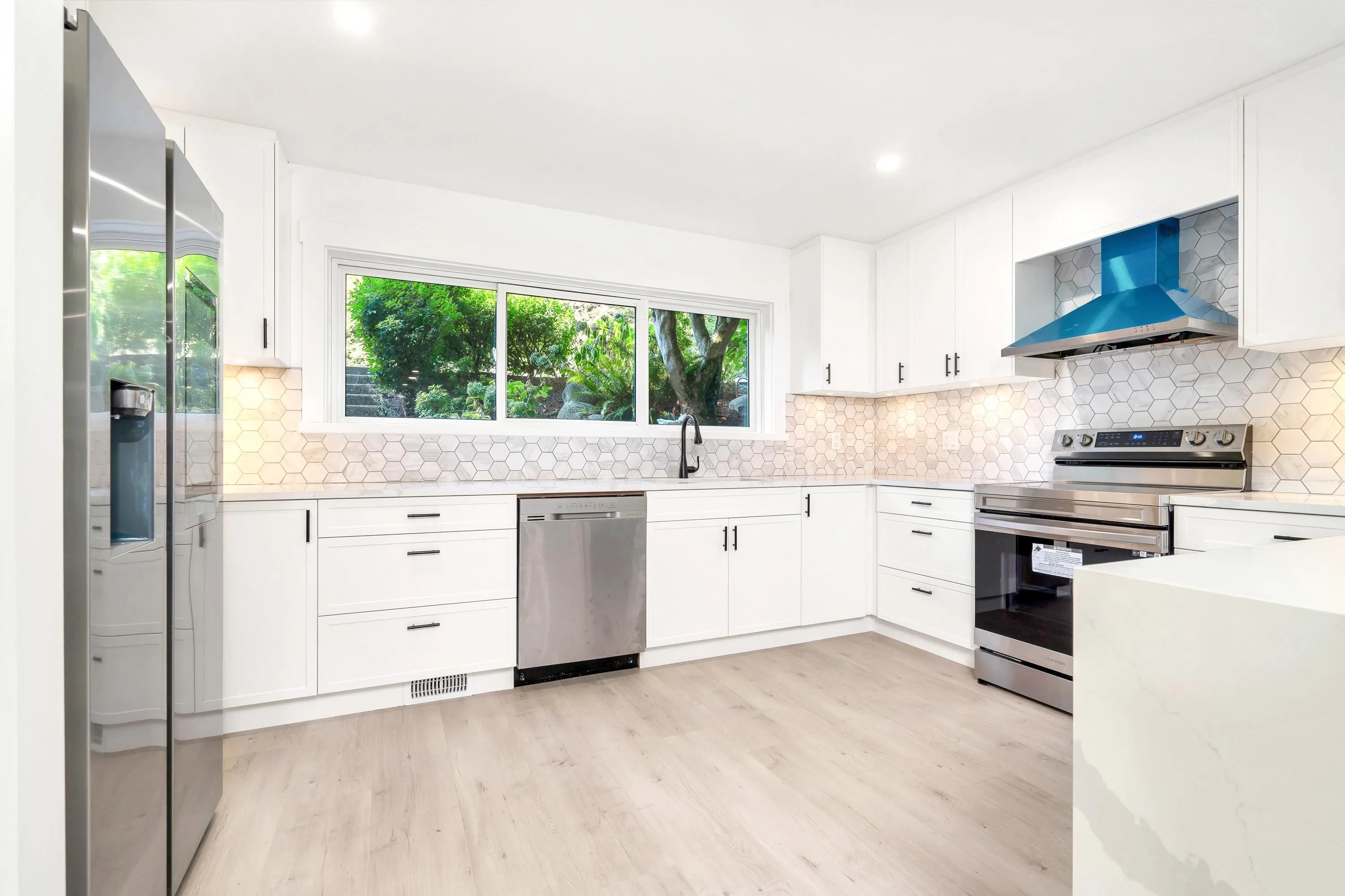 1126 Chateau Place