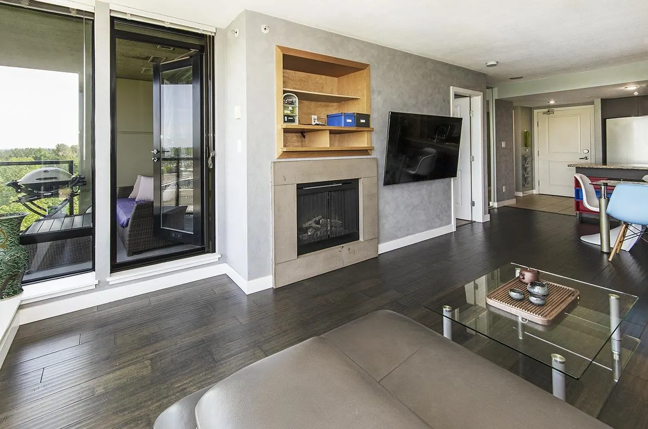 1102 6233 Katsura Street