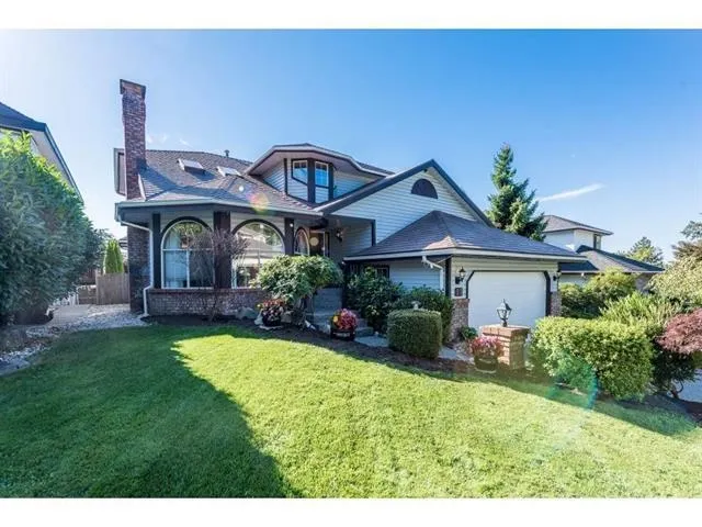 15 Parkwood Place
