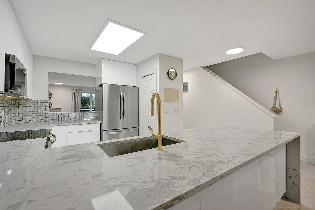144 Shoreline Circle