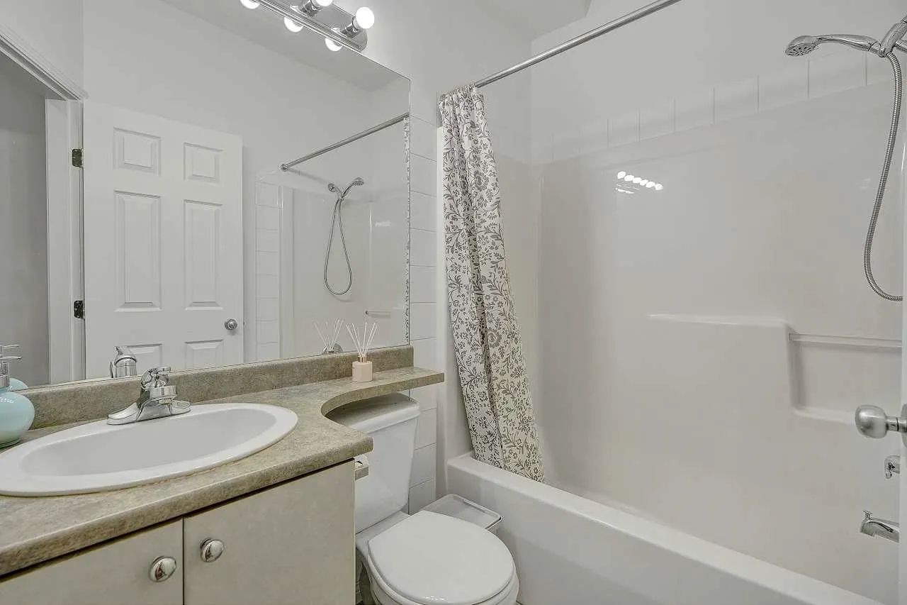 144 Shoreline Circle