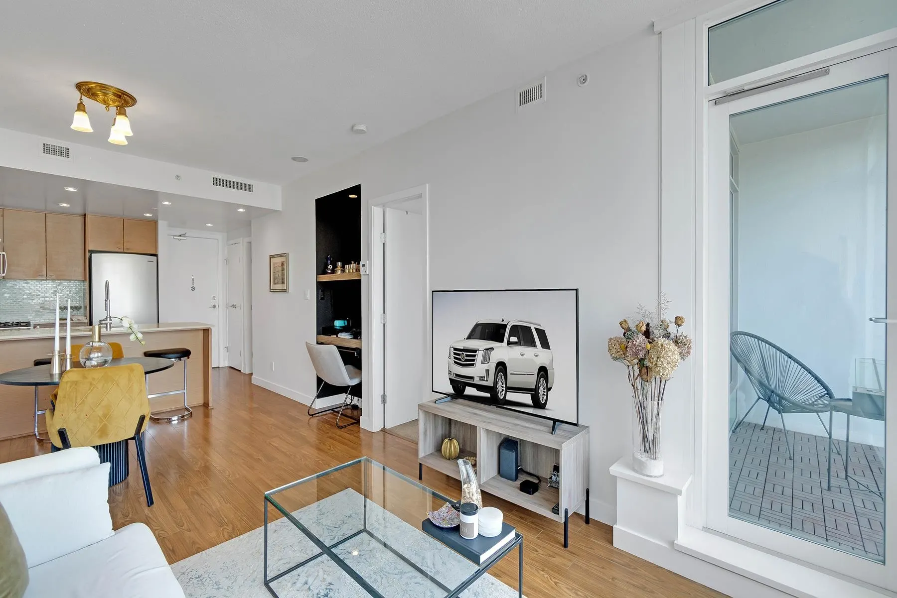 1509 7373 Westminster Highway