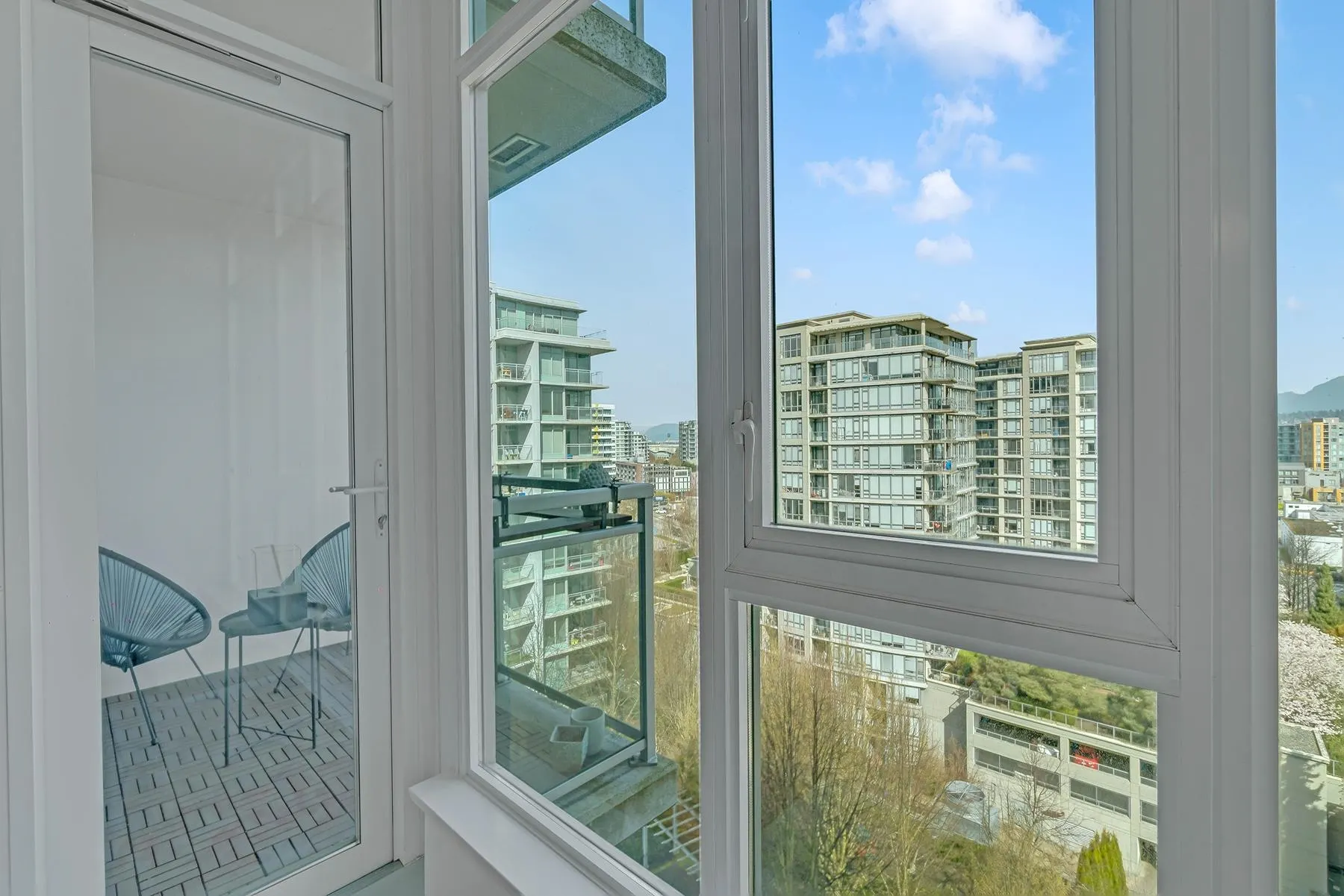 1509 7373 Westminster Highway
