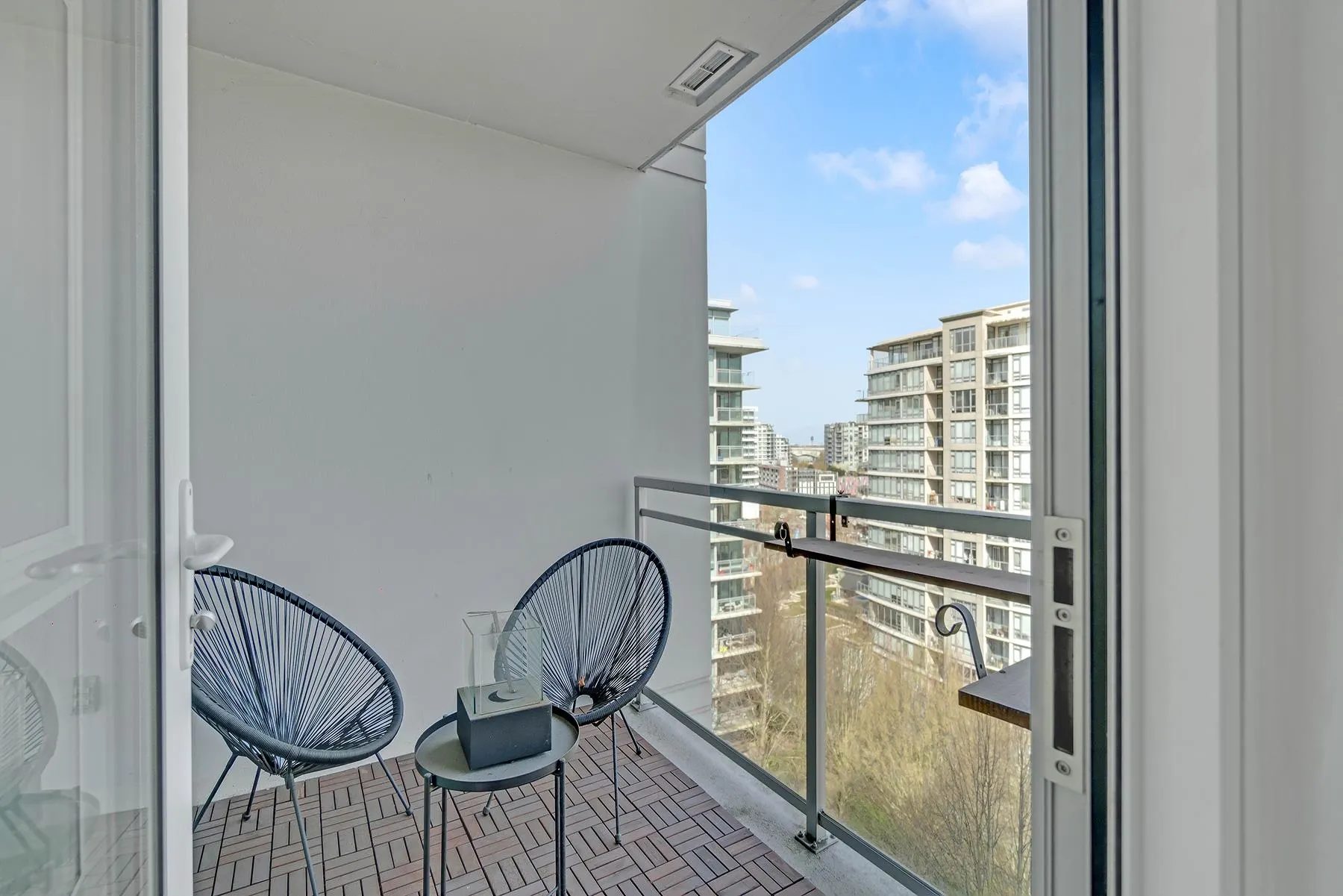 1509 7373 Westminster Highway