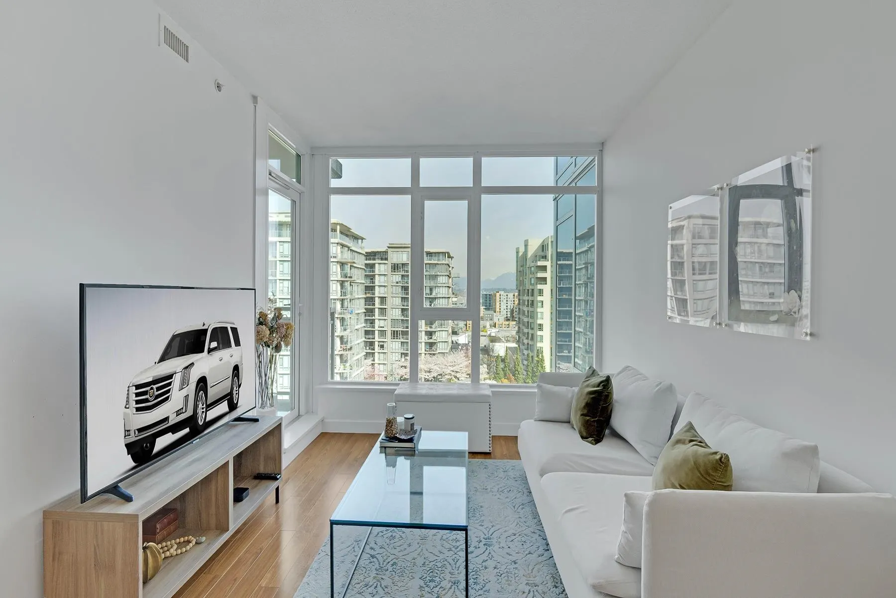 1509 7373 Westminster Highway