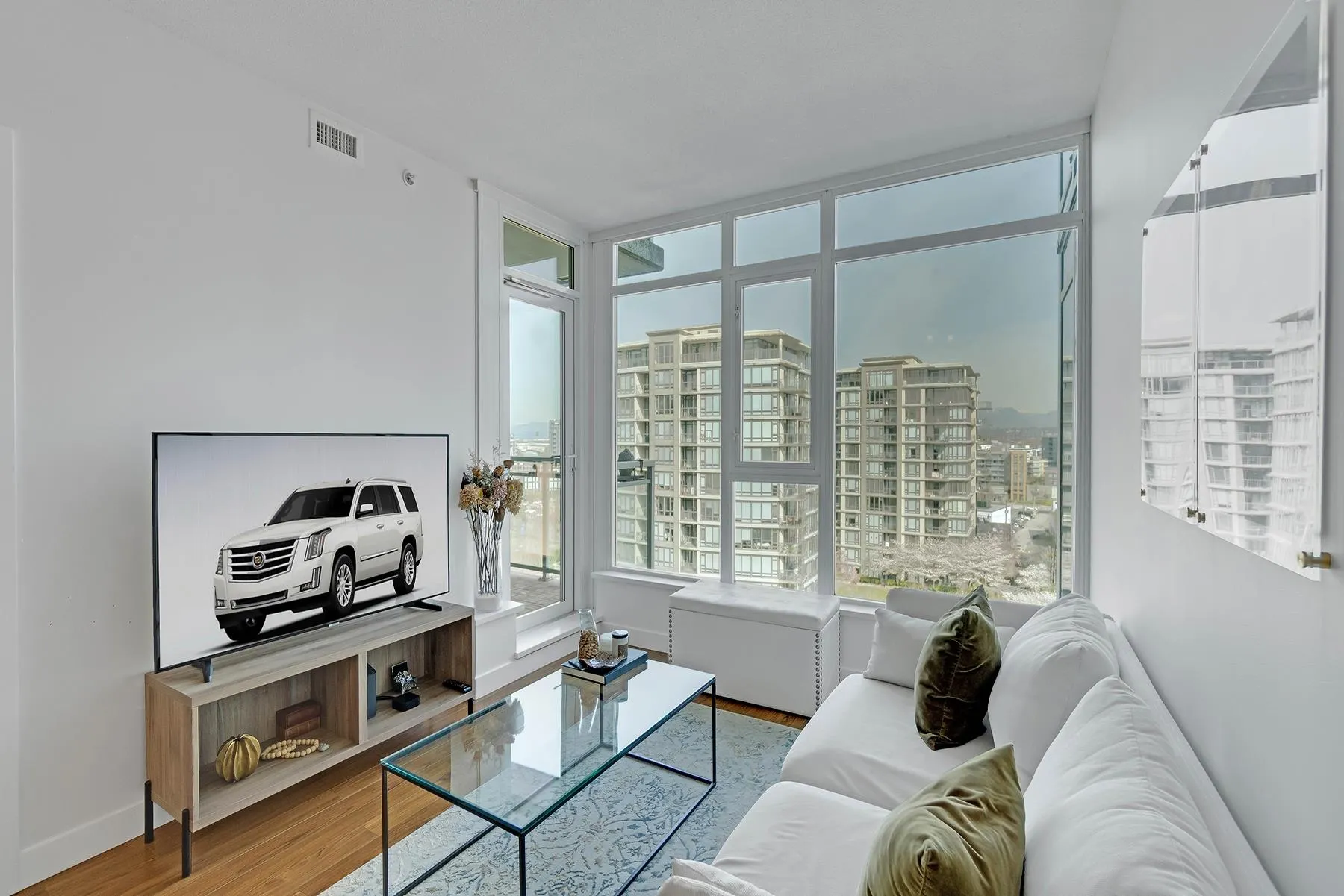 1509 7373 Westminster Highway
